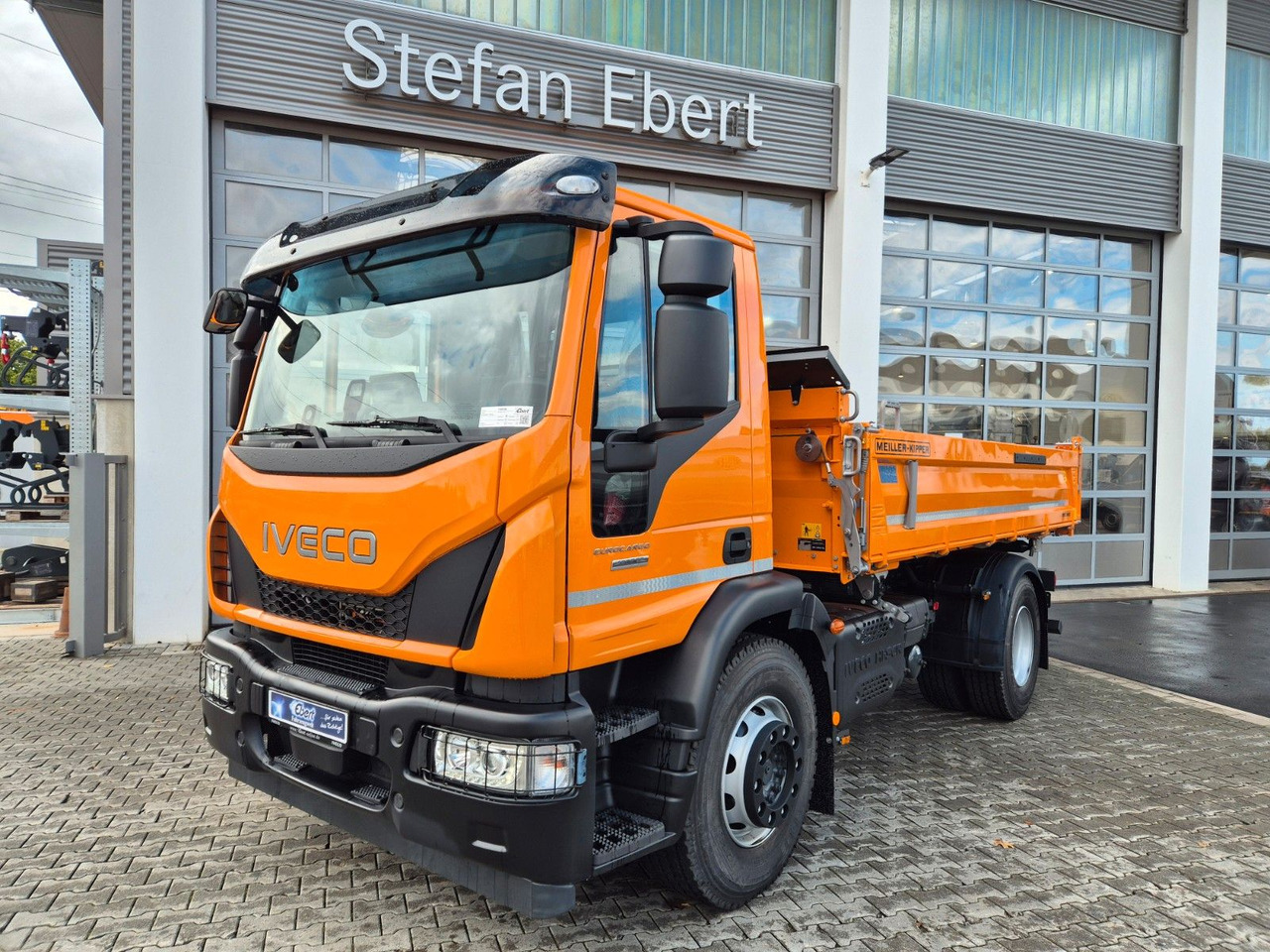 Iveco Eurocargo ML180E32K 4x2 Meiller AHK - Kippiauto kuorma-auto: kuva Iveco Eurocargo ML180E32K 4x2 Meiller AHK - Kippiauto kuorma-auto Iveco Eurocargo ML180E32K 4x2 Meiller AHK - Kippiauto kuorma-auto: kuva Iveco Eurocargo ML180E32K 4x2 Meiller AHK - Kippiauto kuorma-auto