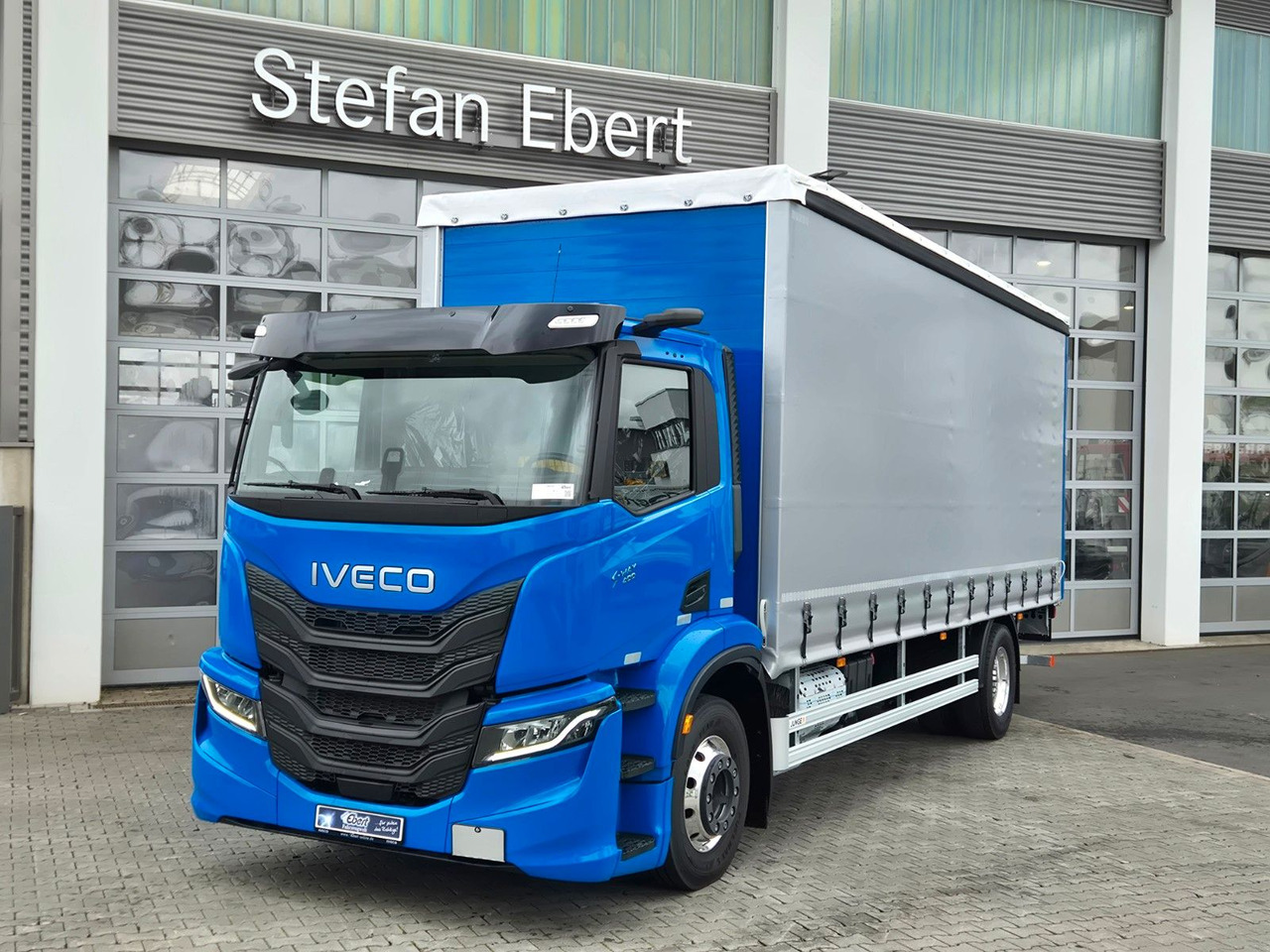 Iveco S-Way AD190S40/P Curtainsider *MirrorCam*LBW* - Pressukapelli kuorma-auto: kuva Iveco S-Way AD190S40/P Curtainsider *MirrorCam*LBW* - Pressukapelli kuorma-auto Iveco S-Way AD190S40/P Curtainsider *MirrorCam*LBW* - Pressukapelli kuorma-auto: kuva Iveco S-Way AD190S40/P Curtainsider *MirrorCam*LBW* - Pressukapelli kuorma-auto