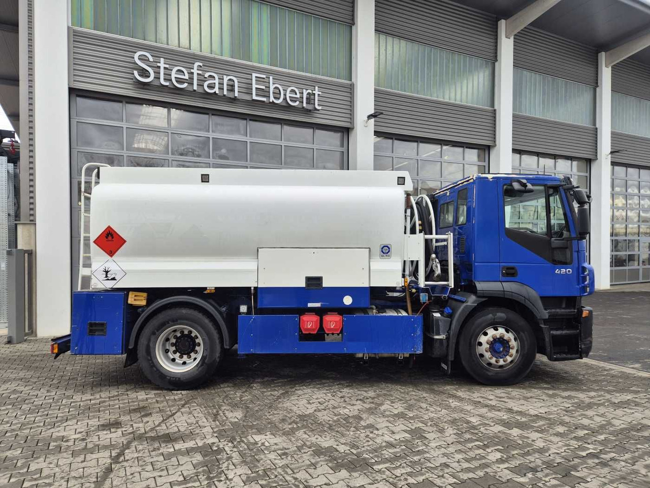 Iveco Stralis AD190S42/P 14.000L Lindner&Fischer - Säiliöauto: kuva Iveco Stralis AD190S42/P 14.000L Lindner&Fischer - Säiliöauto Iveco Stralis AD190S42/P 14.000L Lindner&Fischer - Säiliöauto: kuva Iveco Stralis AD190S42/P 14.000L Lindner&Fischer - Säiliöauto