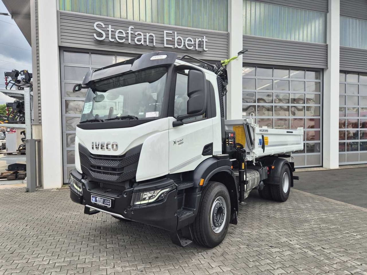 Iveco X-Way AD200X42/P HR OFF Hiab X-HIDUO 118E-3 Funk - Kippiauto kuorma-auto, Nosturiauto: kuva Iveco X-Way AD200X42/P HR OFF Hiab X-HIDUO 118E-3 Funk - Kippiauto kuorma-auto, Nosturiauto Iveco X-Way AD200X42/P HR OFF Hiab X-HIDUO 118E-3 Funk - Kippiauto kuorma-auto, Nosturiauto: kuva Iveco X-Way AD200X42/P HR OFF Hiab X-HIDUO 118E-3 Funk - Kippiauto kuorma-auto, Nosturiauto