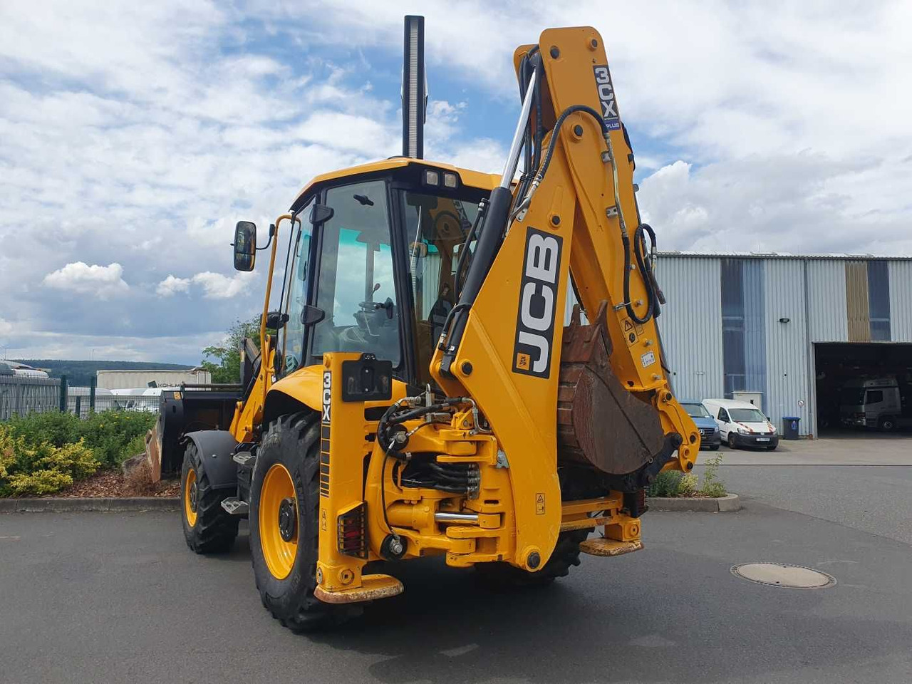 JCB 3CX / Gabel & 4in1 Schaufel / nur 1.561h / 2022 - Kaivuri-trukki: kuva JCB 3CX / Gabel & 4in1 Schaufel / nur 1.561h / 2022 - Kaivuri-trukki JCB 3CX / Gabel & 4in1 Schaufel / nur 1.561h / 2022 - Kaivuri-trukki: kuva JCB 3CX / Gabel & 4in1 Schaufel / nur 1.561h / 2022 - Kaivuri-trukki