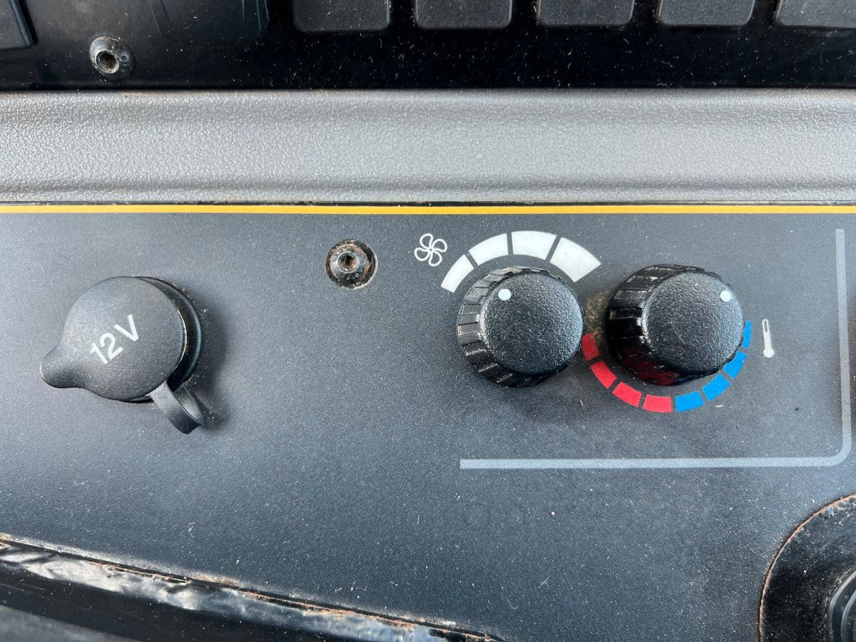 Pyöräkuormaaja JCB 407 SV / nur 268h! / Klappschaufel & Gabel: kuva Pyöräkuormaaja JCB 407 SV / nur 268h! / Klappschaufel & Gabel