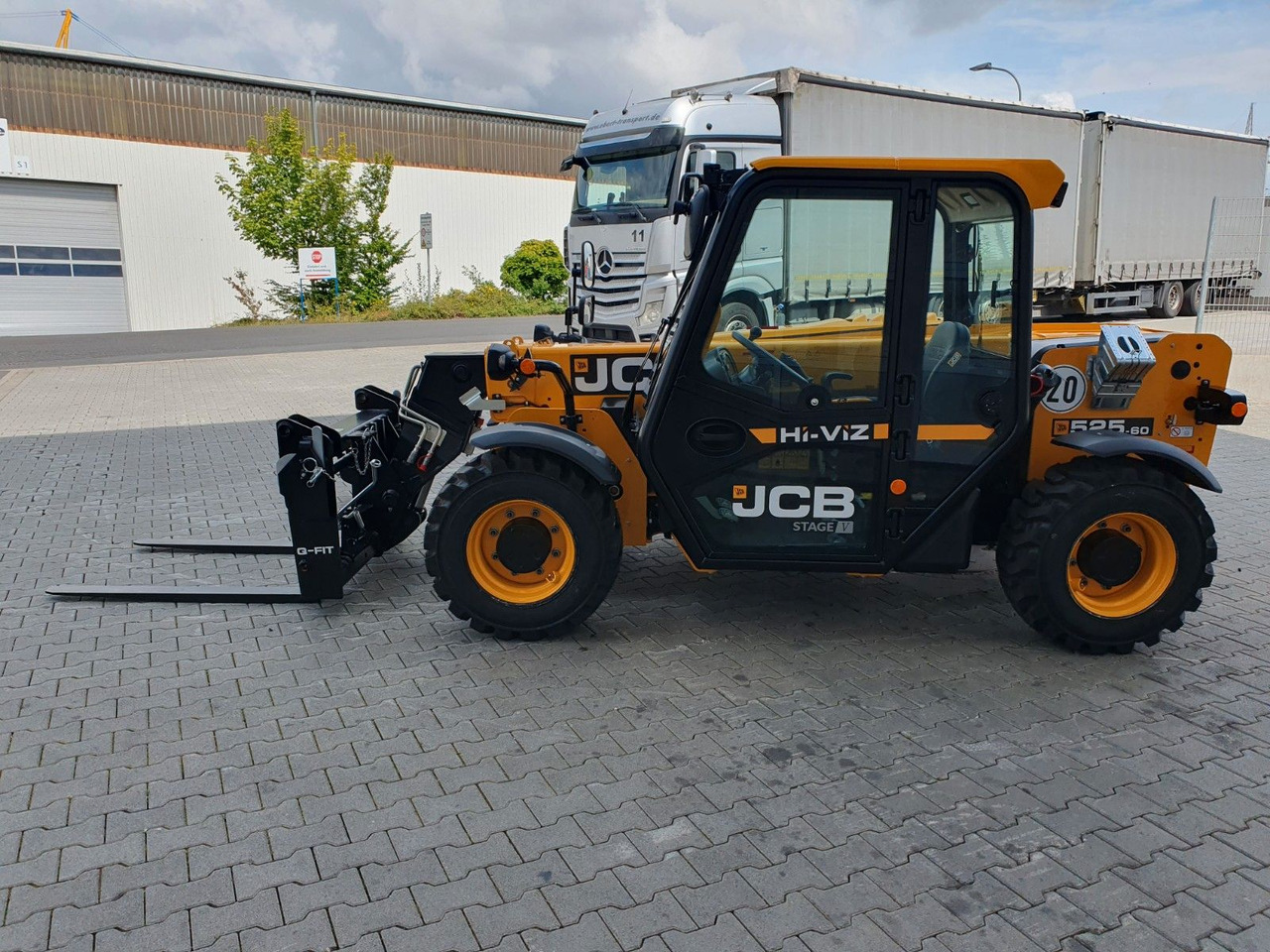 JCB 525-60 / Neufahrzeug /Palettengabel / 2025 - Kurottaja: kuva  JCB 525-60 / Neufahrzeug /Palettengabel / 2025 - Kurottaja JCB 525-60 / Neufahrzeug /Palettengabel / 2025 - Kurottaja: kuva  JCB 525-60 / Neufahrzeug /Palettengabel / 2025 - Kurottaja