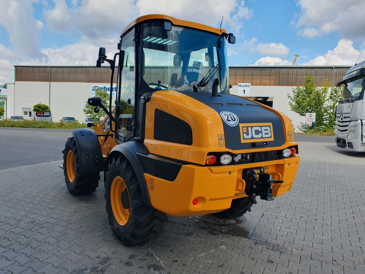 JCB TM 220 SV C / Neufahrzeug / Teleskop / Gabel - Pyöräkuormaaja: kuva JCB TM 220 SV C / Neufahrzeug / Teleskop / Gabel - Pyöräkuormaaja JCB TM 220 SV C / Neufahrzeug / Teleskop / Gabel - Pyöräkuormaaja: kuva JCB TM 220 SV C / Neufahrzeug / Teleskop / Gabel - Pyöräkuormaaja