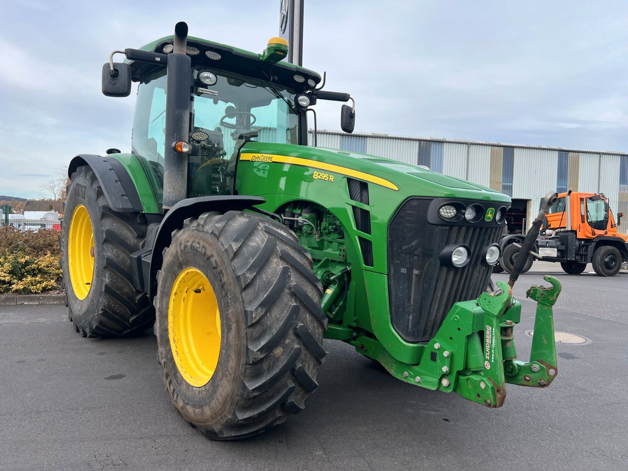 John Deere 8295 R / kein AdBlue / Rückfahreinrichtung - Traktori: kuva John Deere 8295 R / kein AdBlue / Rückfahreinrichtung - Traktori John Deere 8295 R / kein AdBlue / Rückfahreinrichtung - Traktori: kuva John Deere 8295 R / kein AdBlue / Rückfahreinrichtung - Traktori