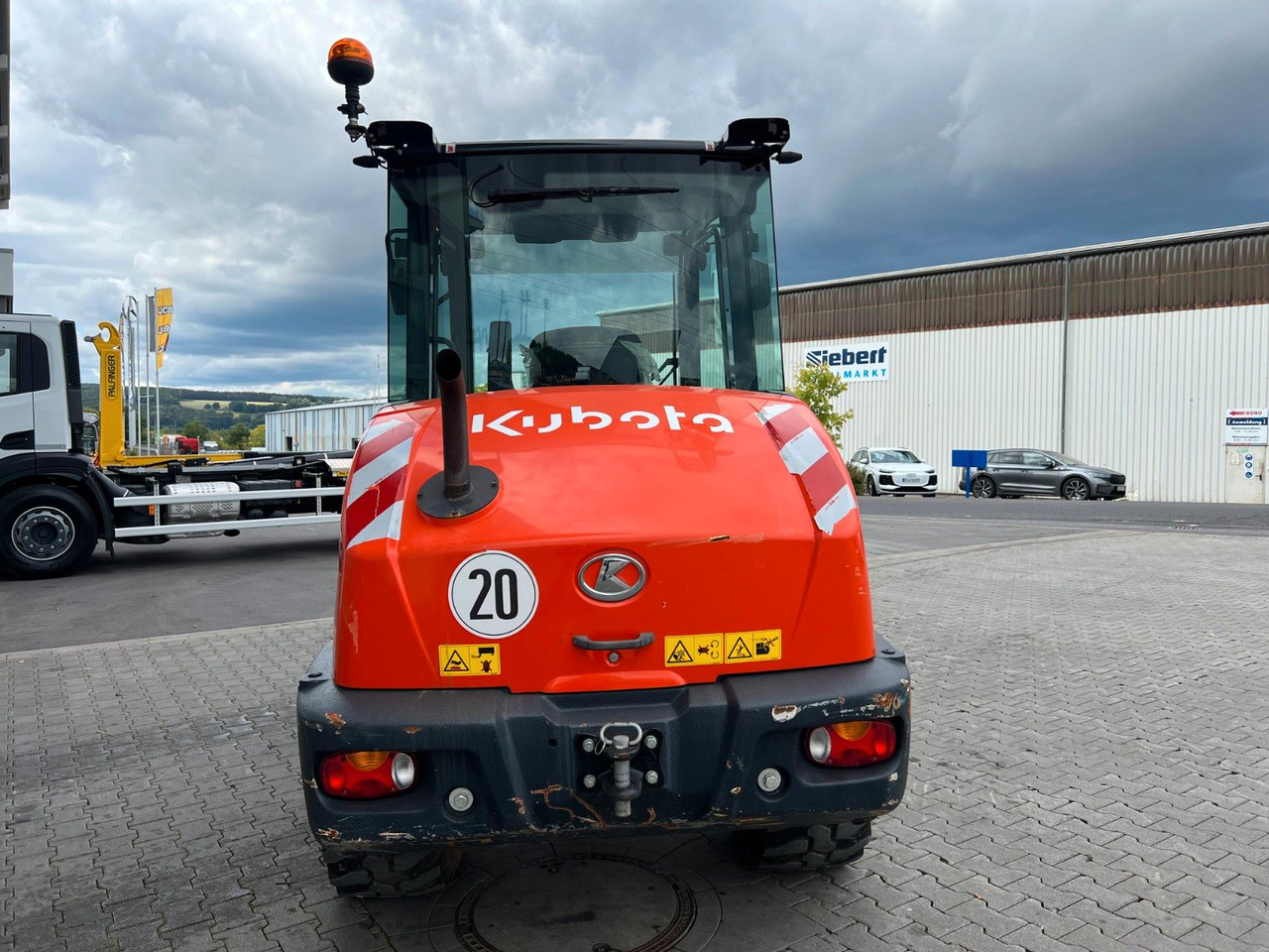 Kubota R070 / Gabel & Schaufel / nur 1.869h! - Pyöräkuormaaja: kuva Kubota R070 / Gabel & Schaufel / nur 1.869h! - Pyöräkuormaaja Kubota R070 / Gabel & Schaufel / nur 1.869h! - Pyöräkuormaaja: kuva Kubota R070 / Gabel & Schaufel / nur 1.869h! - Pyöräkuormaaja