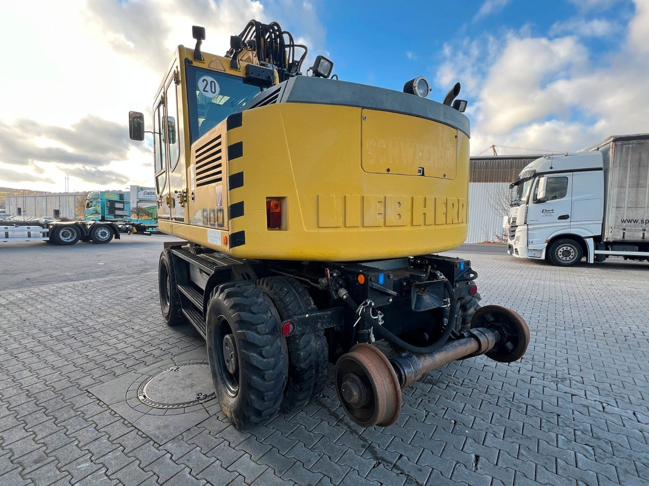 Liebherr A 900 C ZW Litronic / 19.393 h / 2011 - Pyöräalustainen kaivinkone: kuva Liebherr A 900 C ZW Litronic / 19.393 h / 2011 - Pyöräalustainen kaivinkone Liebherr A 900 C ZW Litronic / 19.393 h / 2011 - Pyöräalustainen kaivinkone: kuva Liebherr A 900 C ZW Litronic / 19.393 h / 2011 - Pyöräalustainen kaivinkone