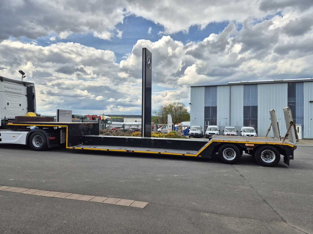 LinTrailers S2A 14 LSDN Teleskopierbar BPW-Achsen 57.000km - Apuvaunu puoliperävaunu: kuva LinTrailers S2A 14 LSDN Teleskopierbar BPW-Achsen 57.000km - Apuvaunu puoliperävaunu LinTrailers S2A 14 LSDN Teleskopierbar BPW-Achsen 57.000km - Apuvaunu puoliperävaunu: kuva LinTrailers S2A 14 LSDN Teleskopierbar BPW-Achsen 57.000km - Apuvaunu puoliperävaunu