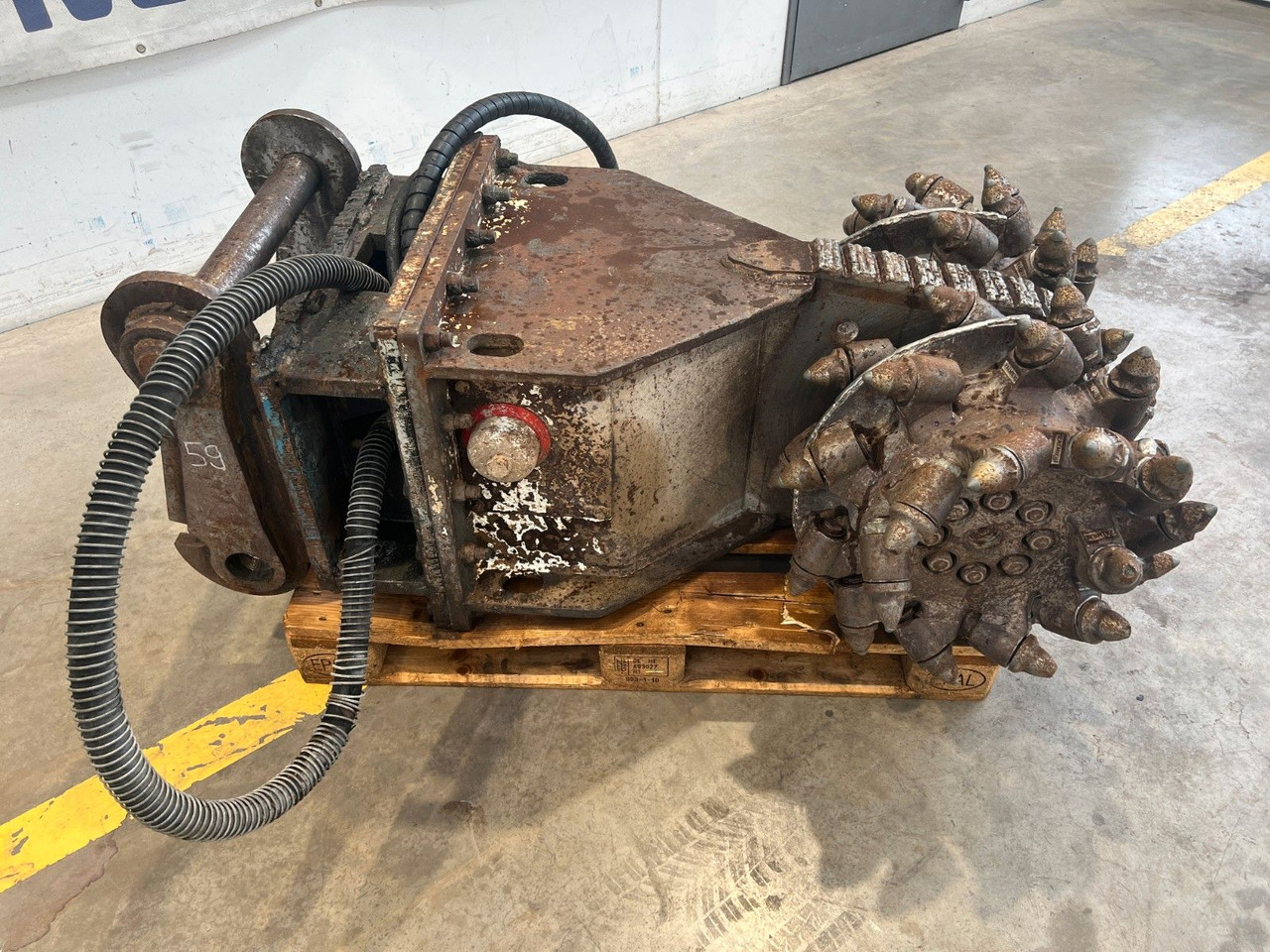 SIMEX TF 800 Felsfräse / Fräse / SW48 / 2007 - Lisälaitteet - Kaivuri: kuva SIMEX TF 800 Felsfräse / Fräse / SW48 / 2007 - Lisälaitteet - Kaivuri SIMEX TF 800 Felsfräse / Fräse / SW48 / 2007 - Lisälaitteet - Kaivuri: kuva SIMEX TF 800 Felsfräse / Fräse / SW48 / 2007 - Lisälaitteet - Kaivuri