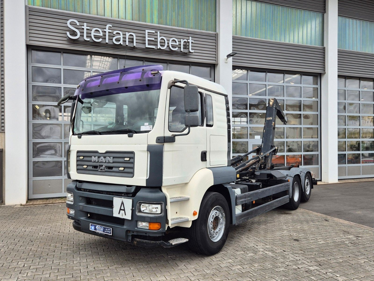 MAN TGA 26.440 6x2-2 BL Meiller RK 20.70 Bett - Koukkulava kuorma-auto: kuva MAN TGA 26.440 6x2-2 BL Meiller RK 20.70 Bett - Koukkulava kuorma-auto MAN TGA 26.440 6x2-2 BL Meiller RK 20.70 Bett - Koukkulava kuorma-auto: kuva MAN TGA 26.440 6x2-2 BL Meiller RK 20.70 Bett - Koukkulava kuorma-auto