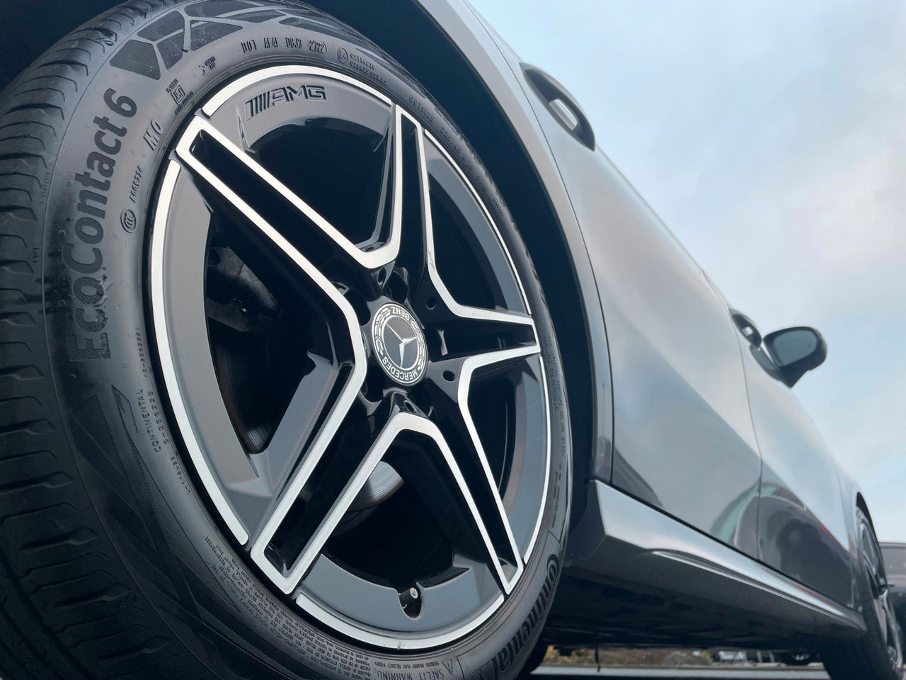 Mercedes-Benz A 180 AMG+LED+IHC+RFK+TotWinkel+SFIntegration - Henkilöauto: kuva Mercedes-Benz A 180 AMG+LED+IHC+RFK+TotWinkel+SFIntegration - Henkilöauto Mercedes-Benz A 180 AMG+LED+IHC+RFK+TotWinkel+SFIntegration - Henkilöauto: kuva Mercedes-Benz A 180 AMG+LED+IHC+RFK+TotWinkel+SFIntegration - Henkilöauto