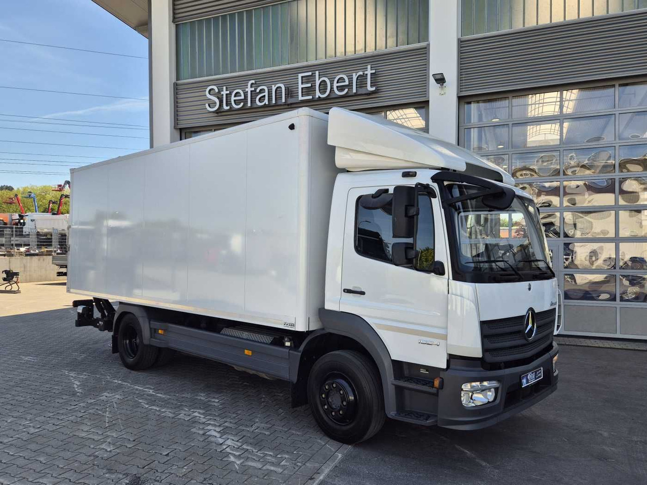 Mercedes-Benz Atego 1524 L Klima Standheizung LBW 1.500kg - Umpikori kuorma-auto: kuva Mercedes-Benz Atego 1524 L Klima Standheizung LBW 1.500kg - Umpikori kuorma-auto Mercedes-Benz Atego 1524 L Klima Standheizung LBW 1.500kg - Umpikori kuorma-auto: kuva Mercedes-Benz Atego 1524 L Klima Standheizung LBW 1.500kg - Umpikori kuorma-auto