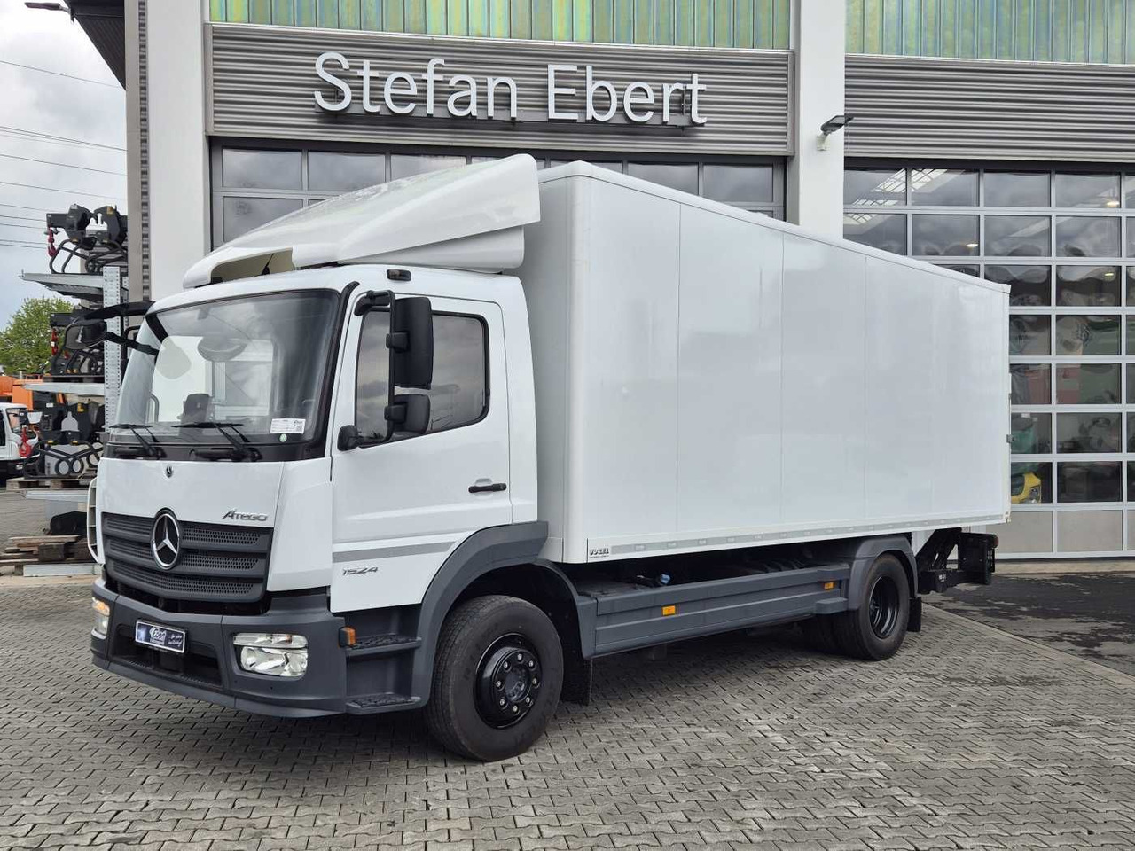 Mercedes-Benz Atego 1524 L LBW 1.500kg Klima Standheizung - Umpikori kuorma-auto: kuva Mercedes-Benz Atego 1524 L LBW 1.500kg Klima Standheizung - Umpikori kuorma-auto Mercedes-Benz Atego 1524 L LBW 1.500kg Klima Standheizung - Umpikori kuorma-auto: kuva Mercedes-Benz Atego 1524 L LBW 1.500kg Klima Standheizung - Umpikori kuorma-auto