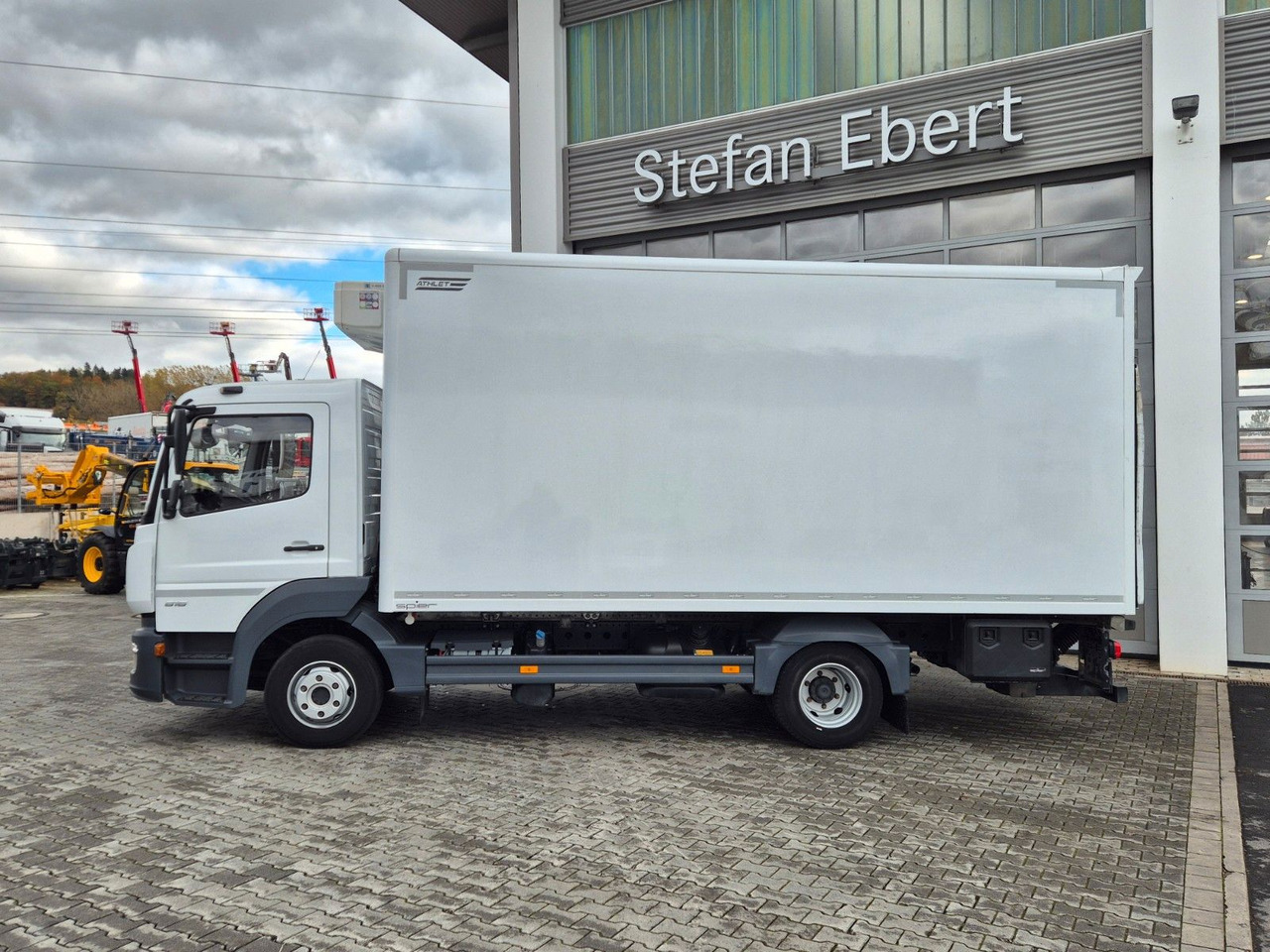 Mercedes-Benz Atego 818 L 4x2 LBW ThermoKing V-600 - Kylmäauto: kuva Mercedes-Benz Atego 818 L 4x2 LBW ThermoKing V-600 - Kylmäauto Mercedes-Benz Atego 818 L 4x2 LBW ThermoKing V-600 - Kylmäauto: kuva Mercedes-Benz Atego 818 L 4x2 LBW ThermoKing V-600 - Kylmäauto
