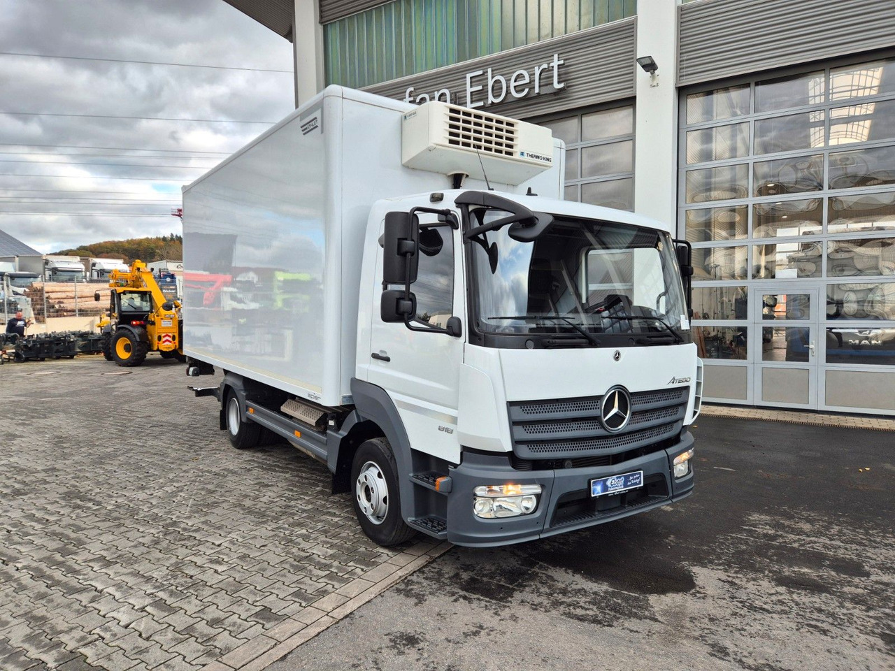 Mercedes-Benz Atego 818 L 4x2 LBW ThermoKing V-600 - Kylmäauto: kuva Mercedes-Benz Atego 818 L 4x2 LBW ThermoKing V-600 - Kylmäauto Mercedes-Benz Atego 818 L 4x2 LBW ThermoKing V-600 - Kylmäauto: kuva Mercedes-Benz Atego 818 L 4x2 LBW ThermoKing V-600 - Kylmäauto