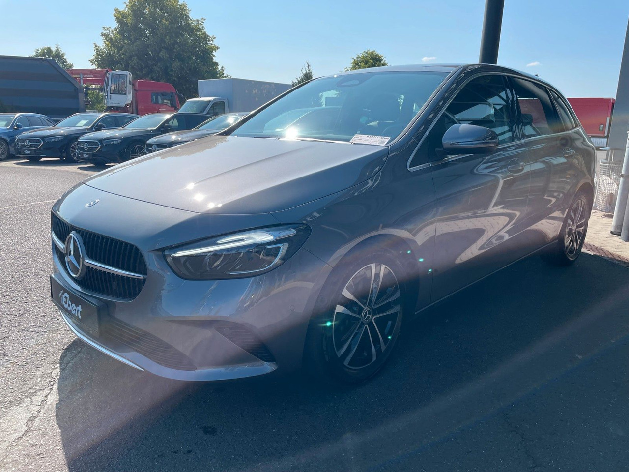 Mercedes-Benz B 200 d Progressive R-Kamera+Carplay+El.Heckklap - Farmari: kuva Mercedes-Benz B 200 d Progressive R-Kamera+Carplay+El.Heckklap - Farmari Mercedes-Benz B 200 d Progressive R-Kamera+Carplay+El.Heckklap - Farmari: kuva Mercedes-Benz B 200 d Progressive R-Kamera+Carplay+El.Heckklap - Farmari