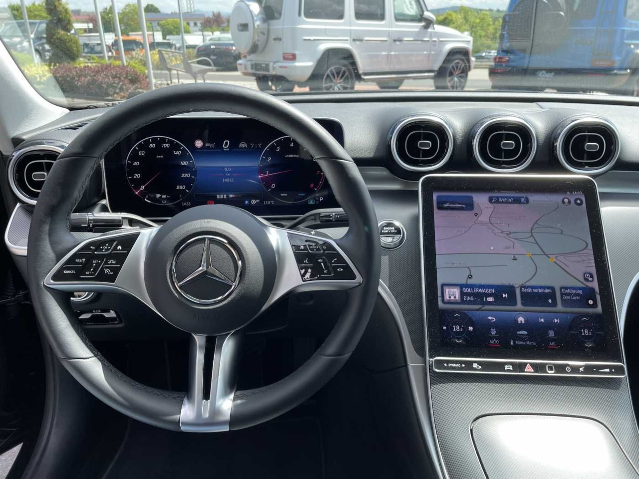 Sedan Mercedes-Benz C 180 9G Avantgarde Memory+Distr+ 360°+Keyless+L: kuva Sedan Mercedes-Benz C 180 9G Avantgarde Memory+Distr+ 360°+Keyless+L