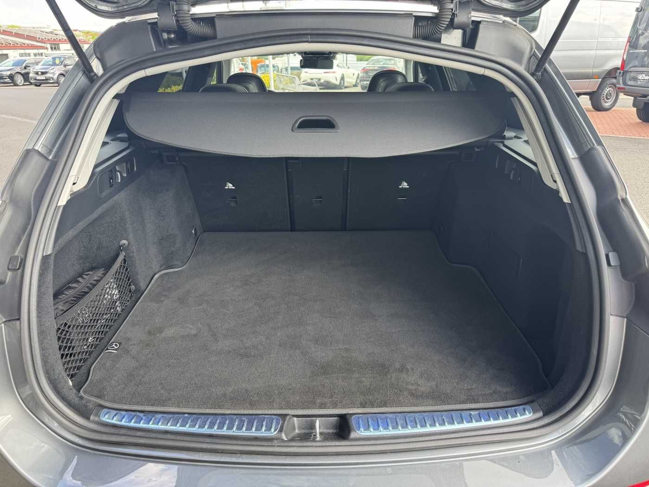 Leasing  Mercedes-Benz C 200 T AMG Pano+AHK+RFK+Memory+Night+ TotW Mercedes-Benz C 200 T AMG Pano+AHK+RFK+Memory+Night+ TotW: kuva Leasing  Mercedes-Benz C 200 T AMG Pano+AHK+RFK+Memory+Night+ TotW Mercedes-Benz C 200 T AMG Pano+AHK+RFK+Memory+Night+ TotW