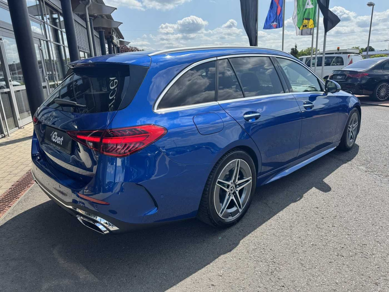 Mercedes-Benz C 200d AMG+Pano+Distr+Digital+AHK+HUD+360+IHC+ - Henkilöauto: kuva Mercedes-Benz C 200d AMG+Pano+Distr+Digital+AHK+HUD+360+IHC+ - Henkilöauto Mercedes-Benz C 200d AMG+Pano+Distr+Digital+AHK+HUD+360+IHC+ - Henkilöauto: kuva Mercedes-Benz C 200d AMG+Pano+Distr+Digital+AHK+HUD+360+IHC+ - Henkilöauto