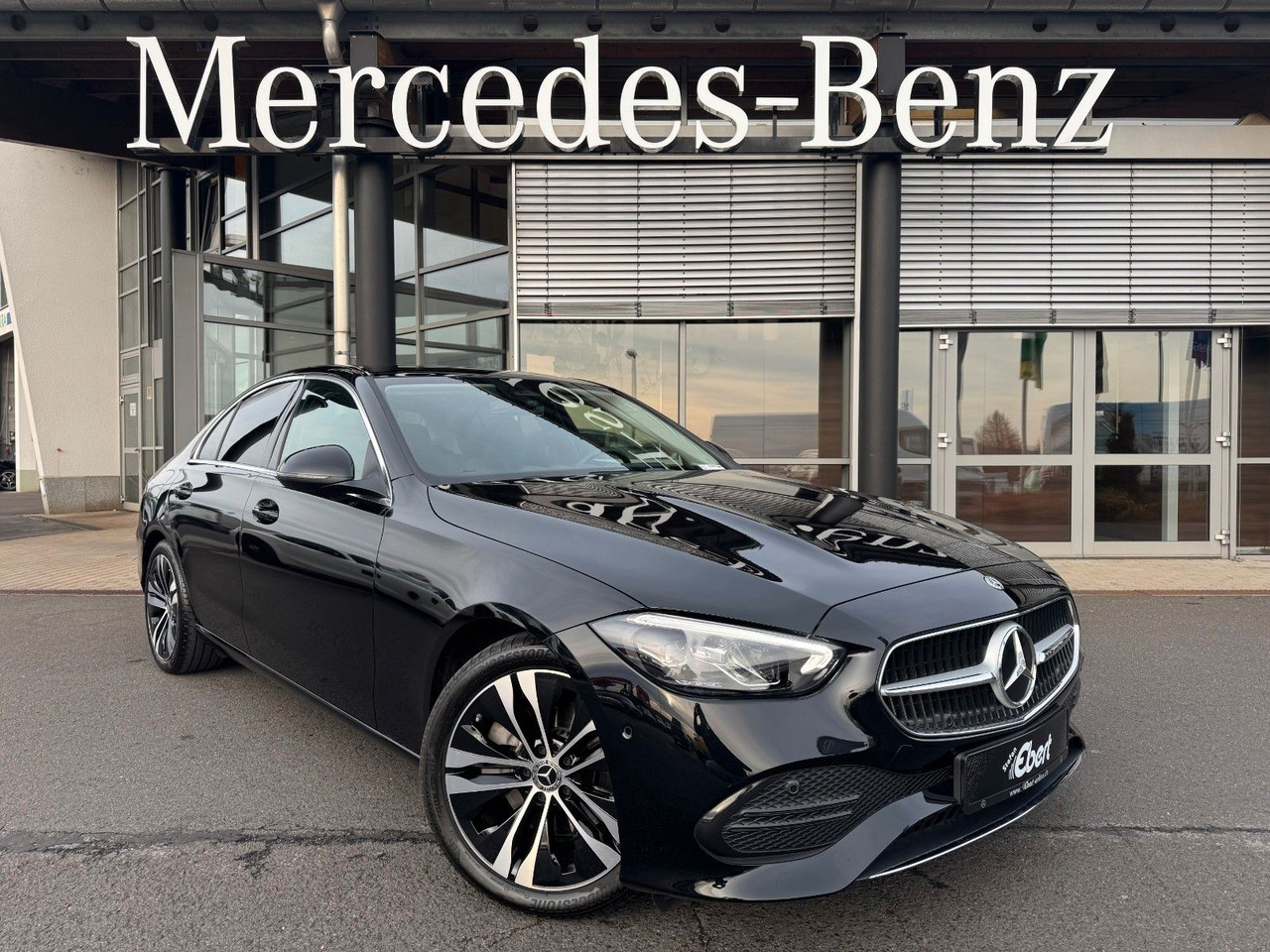 Mercedes-Benz C 220d Avantgarde+Pano+HUD+RFK+TotW+AmbiPrem - Sedan: kuva Mercedes-Benz C 220d Avantgarde+Pano+HUD+RFK+TotW+AmbiPrem - Sedan Mercedes-Benz C 220d Avantgarde+Pano+HUD+RFK+TotW+AmbiPrem - Sedan: kuva Mercedes-Benz C 220d Avantgarde+Pano+HUD+RFK+TotW+AmbiPrem - Sedan