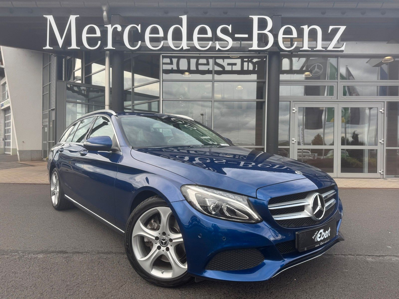 Mercedes-Benz C 300 T Avantgarde+Ambiente+LED+IHC+SpiegelP - Farmari: kuva Mercedes-Benz C 300 T Avantgarde+Ambiente+LED+IHC+SpiegelP - Farmari Mercedes-Benz C 300 T Avantgarde+Ambiente+LED+IHC+SpiegelP - Farmari: kuva Mercedes-Benz C 300 T Avantgarde+Ambiente+LED+IHC+SpiegelP - Farmari