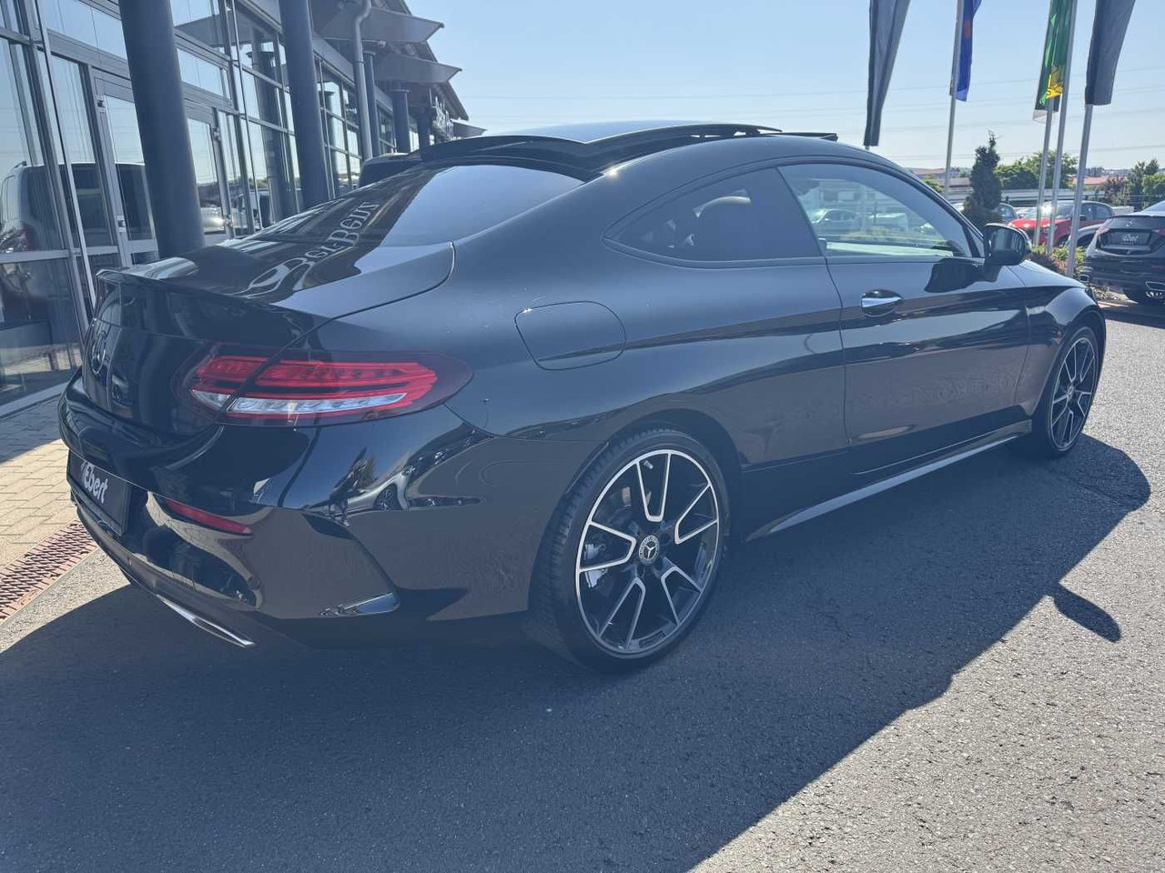 Mercedes-Benz C 400 4M AMG Coupe Pano+Burm+Distr+Memory+360 - Henkilöauto: kuva Mercedes-Benz C 400 4M AMG Coupe Pano+Burm+Distr+Memory+360 - Henkilöauto Mercedes-Benz C 400 4M AMG Coupe Pano+Burm+Distr+Memory+360 - Henkilöauto: kuva Mercedes-Benz C 400 4M AMG Coupe Pano+Burm+Distr+Memory+360 - Henkilöauto