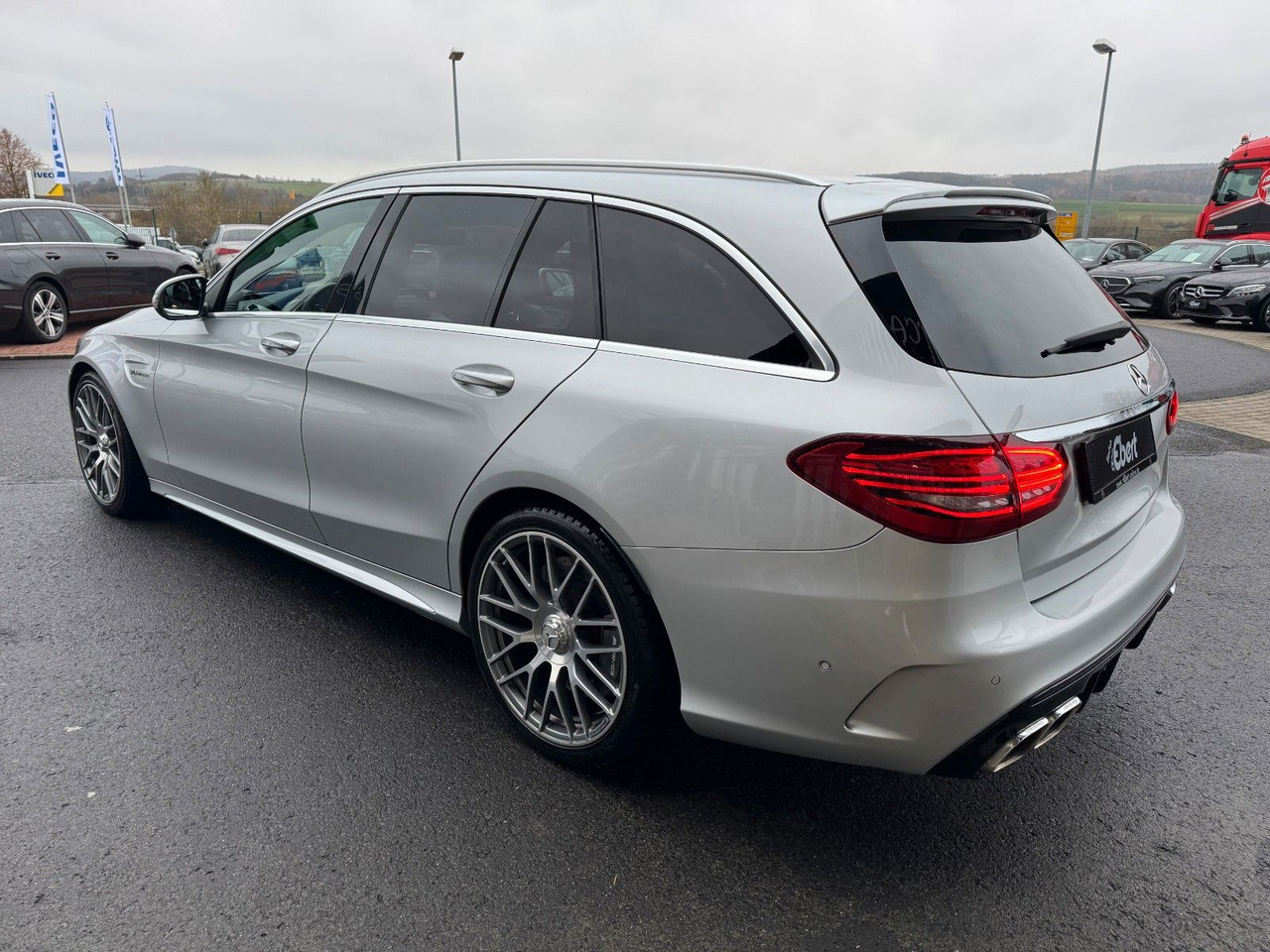 Mercedes-Benz C 63 AMG T Pano+Burmester+Distr+Memory+RFK - Farmari: kuva Mercedes-Benz C 63 AMG T Pano+Burmester+Distr+Memory+RFK - Farmari Mercedes-Benz C 63 AMG T Pano+Burmester+Distr+Memory+RFK - Farmari: kuva Mercedes-Benz C 63 AMG T Pano+Burmester+Distr+Memory+RFK - Farmari