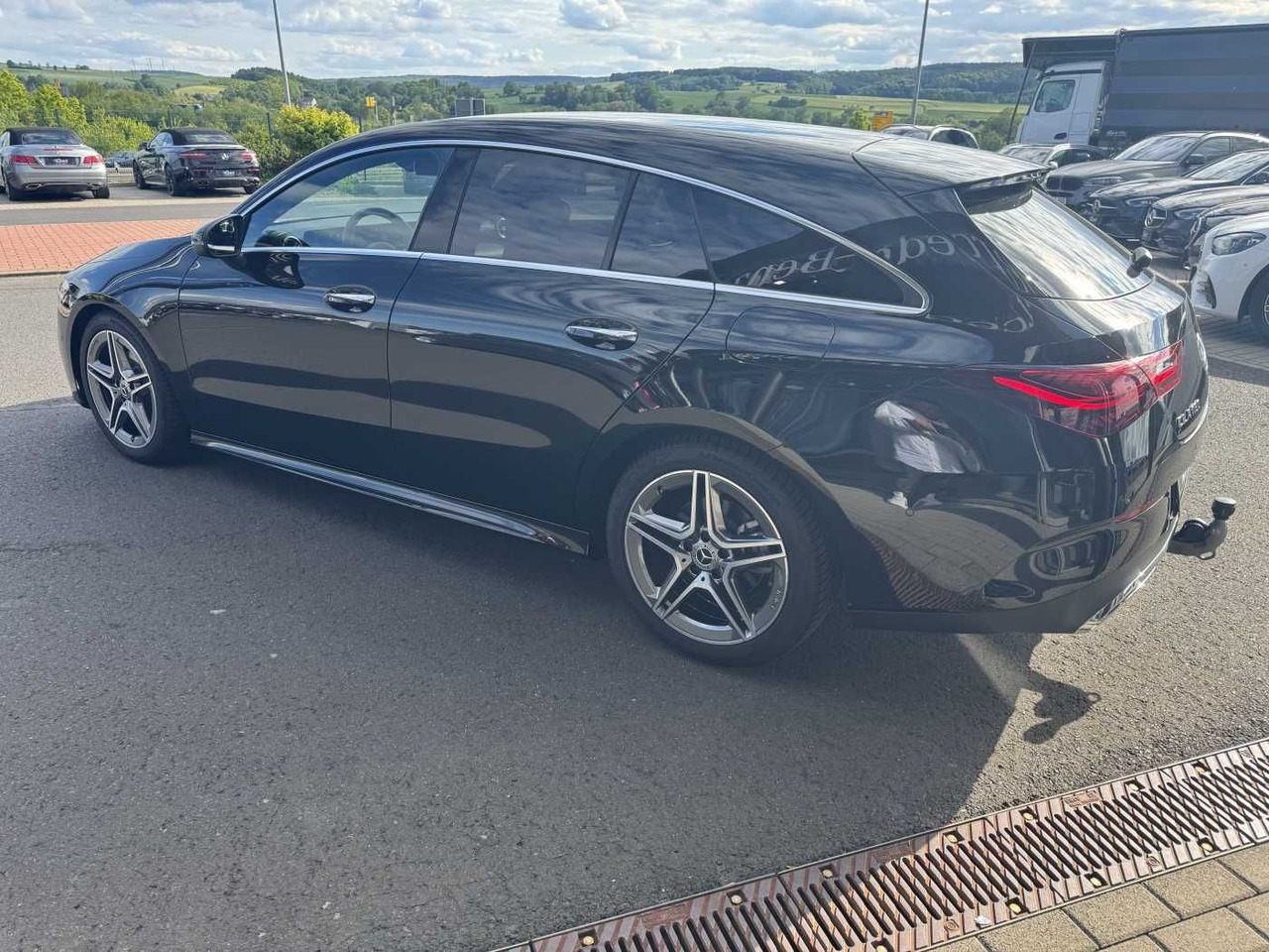 Mercedes-Benz CLA 180 Shooting Brake+AMG+Distr+AHK+RFK+ - Henkilöauto: kuva Mercedes-Benz CLA 180 Shooting Brake+AMG+Distr+AHK+RFK+ - Henkilöauto Mercedes-Benz CLA 180 Shooting Brake+AMG+Distr+AHK+RFK+ - Henkilöauto: kuva Mercedes-Benz CLA 180 Shooting Brake+AMG+Distr+AHK+RFK+ - Henkilöauto