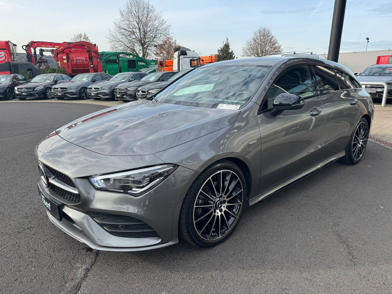 Mercedes-Benz CLA 200d SB Edition+AMG+AHK+MultiBeam+Ambiente - Farmari: kuva Mercedes-Benz CLA 200d SB Edition+AMG+AHK+MultiBeam+Ambiente - Farmari Mercedes-Benz CLA 200d SB Edition+AMG+AHK+MultiBeam+Ambiente - Farmari: kuva Mercedes-Benz CLA 200d SB Edition+AMG+AHK+MultiBeam+Ambiente - Farmari
