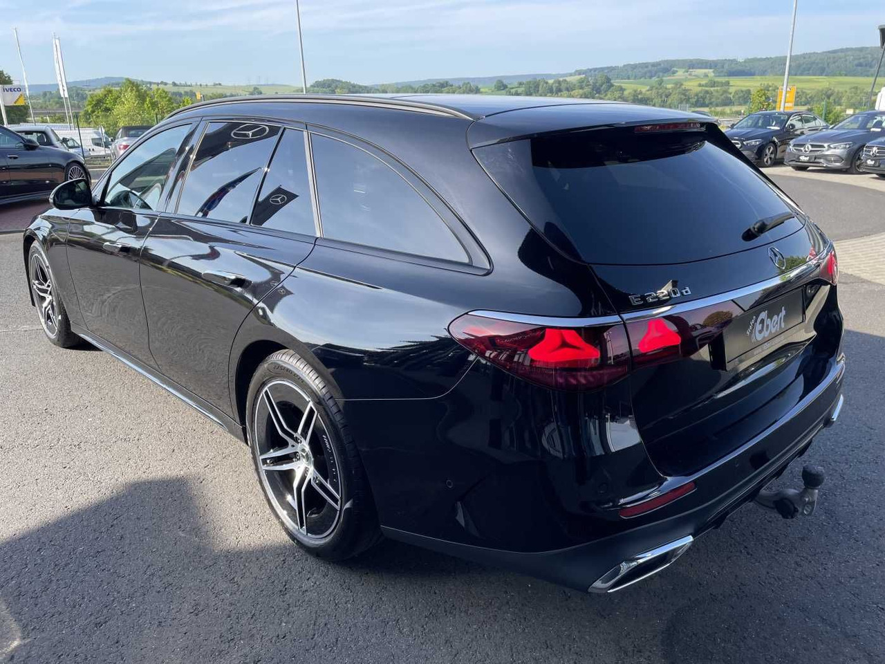 Mercedes-Benz E 220 d T AMG-Line AHK+Distr+R-Kamera +Ambiente+ - Henkilöauto: kuva Mercedes-Benz E 220 d T AMG-Line AHK+Distr+R-Kamera +Ambiente+ - Henkilöauto Mercedes-Benz E 220 d T AMG-Line AHK+Distr+R-Kamera +Ambiente+ - Henkilöauto: kuva Mercedes-Benz E 220 d T AMG-Line AHK+Distr+R-Kamera +Ambiente+ - Henkilöauto