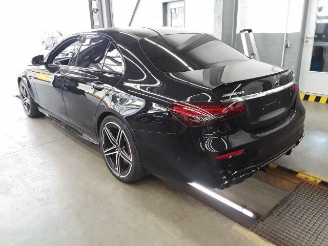 Mercedes-Benz E 63 AMG S Pano+Burm+AirM+HUD+360+uvm. - Sedan: kuva Mercedes-Benz E 63 AMG S Pano+Burm+AirM+HUD+360+uvm. - Sedan Mercedes-Benz E 63 AMG S Pano+Burm+AirM+HUD+360+uvm. - Sedan: kuva Mercedes-Benz E 63 AMG S Pano+Burm+AirM+HUD+360+uvm. - Sedan