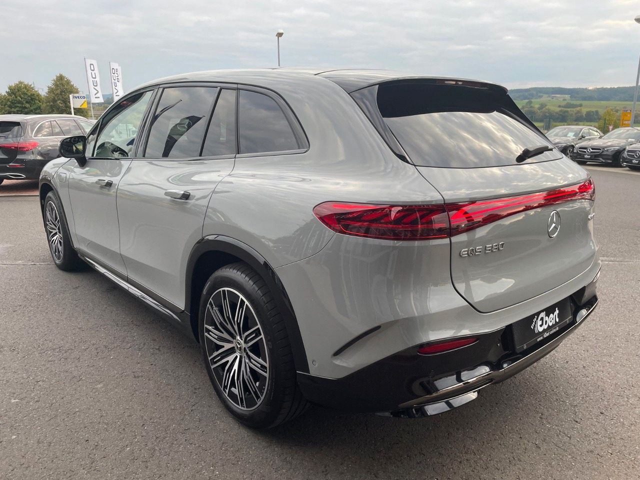 Mercedes-Benz EQS SUV 580 AMG DigL+AIR+HUD+Hyper+Burm+Pano - Maasturi/ Katumaasturi: kuva Mercedes-Benz EQS SUV 580 AMG DigL+AIR+HUD+Hyper+Burm+Pano - Maasturi/ Katumaasturi Mercedes-Benz EQS SUV 580 AMG DigL+AIR+HUD+Hyper+Burm+Pano - Maasturi/ Katumaasturi: kuva Mercedes-Benz EQS SUV 580 AMG DigL+AIR+HUD+Hyper+Burm+Pano - Maasturi/ Katumaasturi