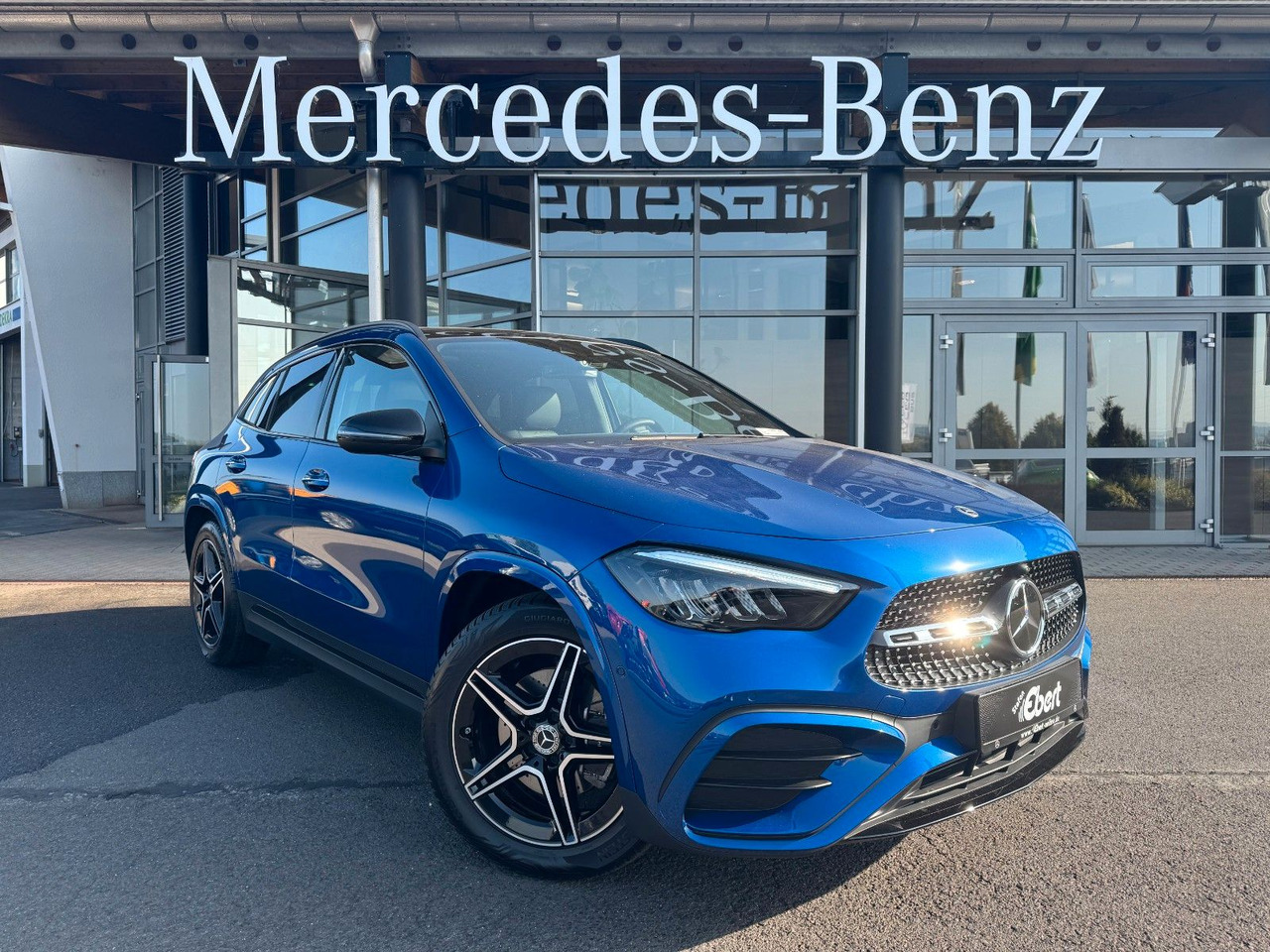 Mercedes-Benz GLA 200 AMG+PANO+DistrPlus+RFK+Night - Maasturi/ Katumaasturi: kuva Mercedes-Benz GLA 200 AMG+PANO+DistrPlus+RFK+Night - Maasturi/ Katumaasturi Mercedes-Benz GLA 200 AMG+PANO+DistrPlus+RFK+Night - Maasturi/ Katumaasturi: kuva Mercedes-Benz GLA 200 AMG+PANO+DistrPlus+RFK+Night - Maasturi/ Katumaasturi