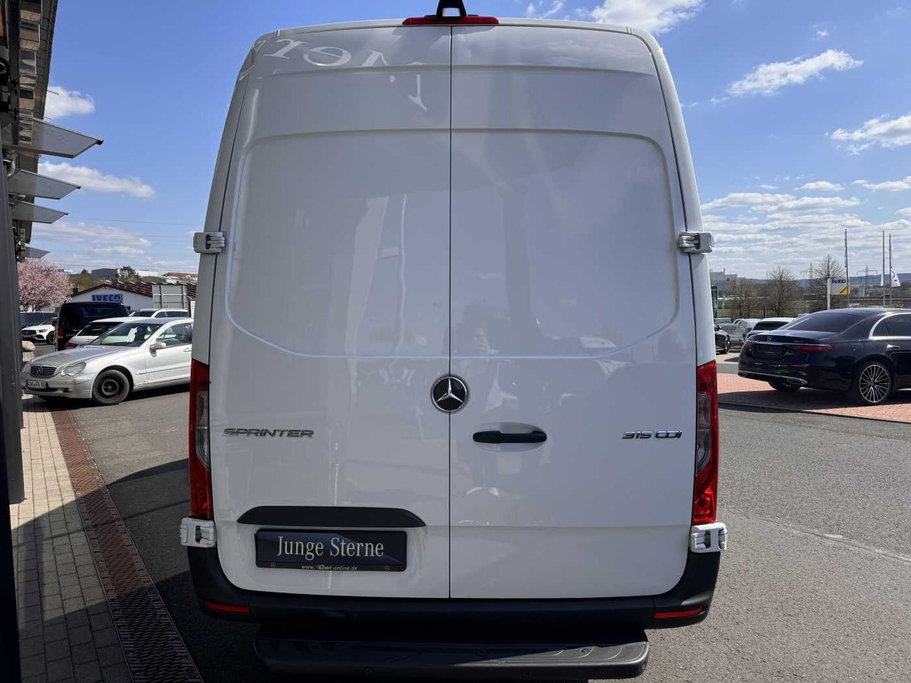 Mercedes-Benz Sprinter 315 CDI 4325 Klima 360 Schwing MBUX SHZ - Pakettiauto: kuva Mercedes-Benz Sprinter 315 CDI 4325 Klima 360 Schwing MBUX SHZ - Pakettiauto Mercedes-Benz Sprinter 315 CDI 4325 Klima 360 Schwing MBUX SHZ - Pakettiauto: kuva Mercedes-Benz Sprinter 315 CDI 4325 Klima 360 Schwing MBUX SHZ - Pakettiauto