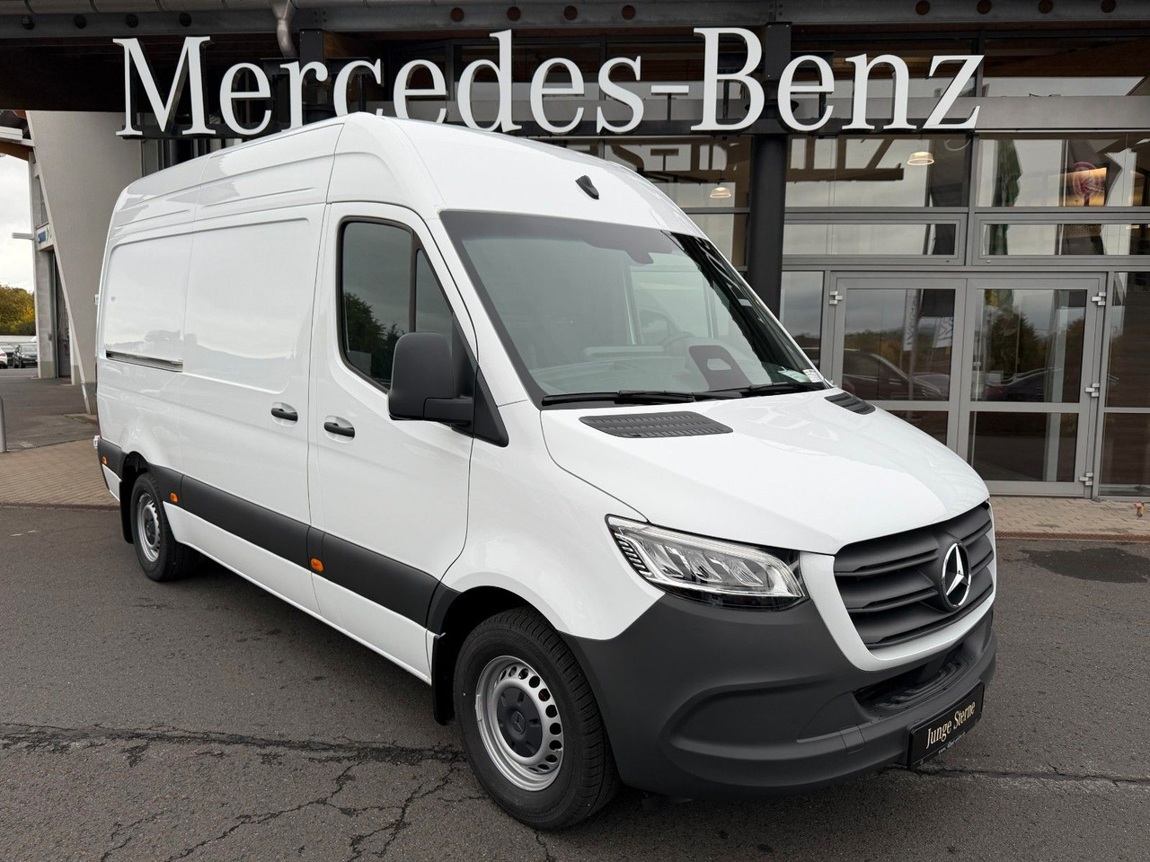 Mercedes-Benz Sprinter 317 CDI 3665 9G AHK3,5to Klima Schwing - Pakettiauto: kuva Mercedes-Benz Sprinter 317 CDI 3665 9G AHK3,5to Klima Schwing - Pakettiauto Mercedes-Benz Sprinter 317 CDI 3665 9G AHK3,5to Klima Schwing - Pakettiauto: kuva Mercedes-Benz Sprinter 317 CDI 3665 9G AHK3,5to Klima Schwing - Pakettiauto