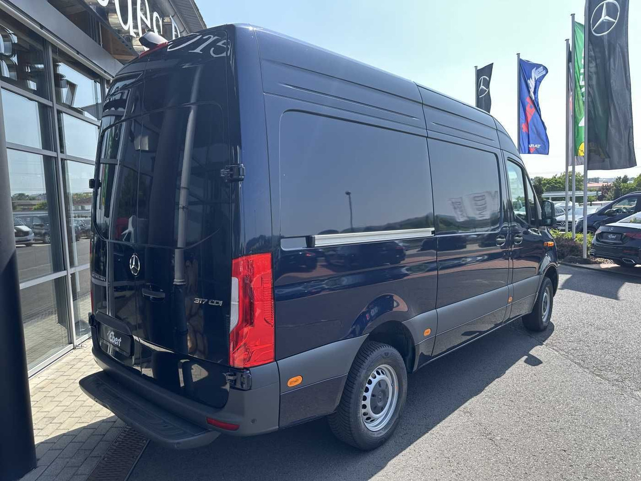 Mercedes-Benz Sprinter 317 CDI 3665 9G Klima Kamera MBUX LED - Pakettiauto: kuva Mercedes-Benz Sprinter 317 CDI 3665 9G Klima Kamera MBUX LED - Pakettiauto Mercedes-Benz Sprinter 317 CDI 3665 9G Klima Kamera MBUX LED - Pakettiauto: kuva Mercedes-Benz Sprinter 317 CDI 3665 9G Klima Kamera MBUX LED - Pakettiauto