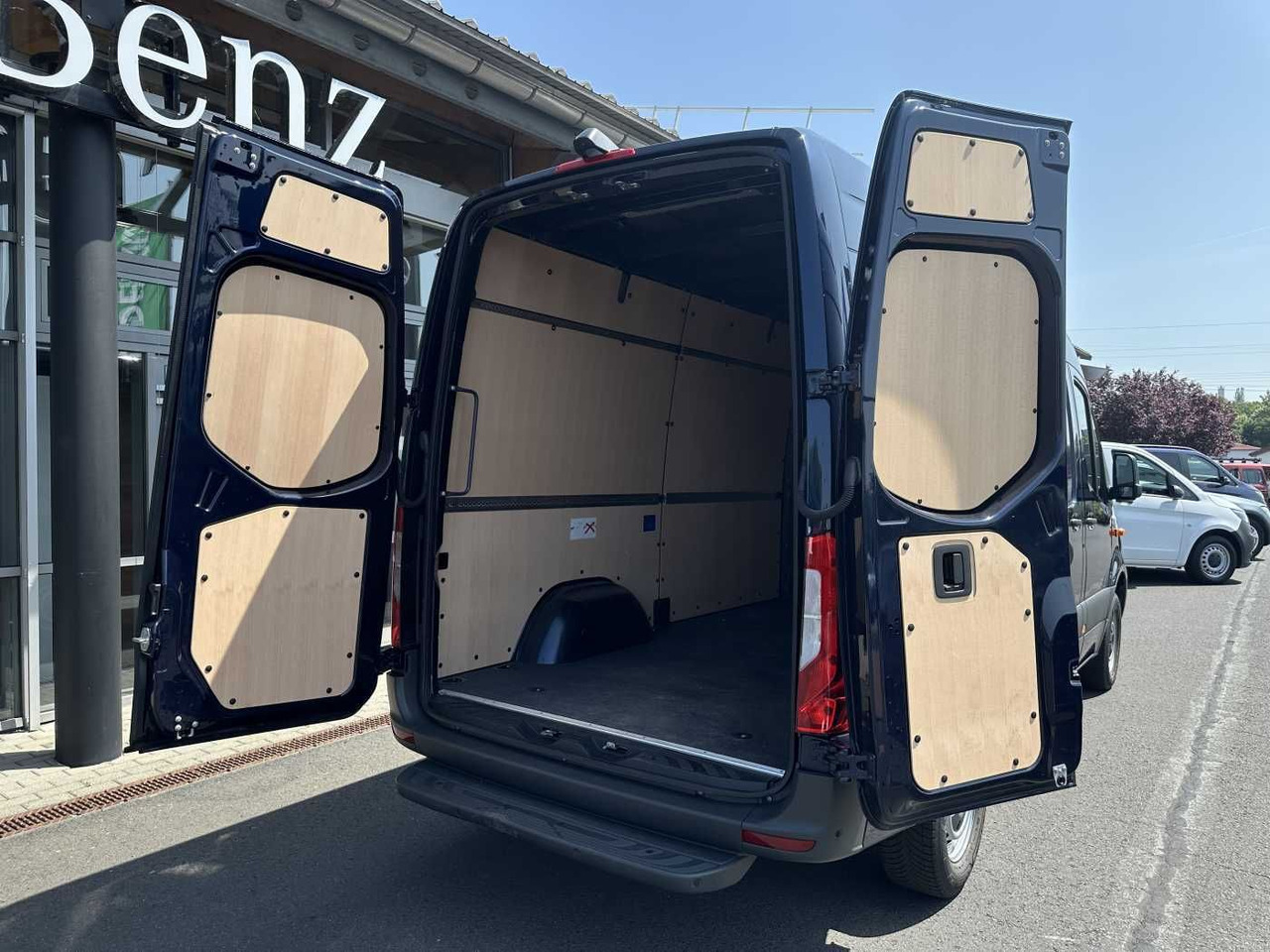 Mercedes-Benz Sprinter 317 CDI 3665 9G Klima Kamera MBUX LED - Pakettiauto: kuva Mercedes-Benz Sprinter 317 CDI 3665 9G Klima Kamera MBUX LED - Pakettiauto Mercedes-Benz Sprinter 317 CDI 3665 9G Klima Kamera MBUX LED - Pakettiauto: kuva Mercedes-Benz Sprinter 317 CDI 3665 9G Klima Kamera MBUX LED - Pakettiauto