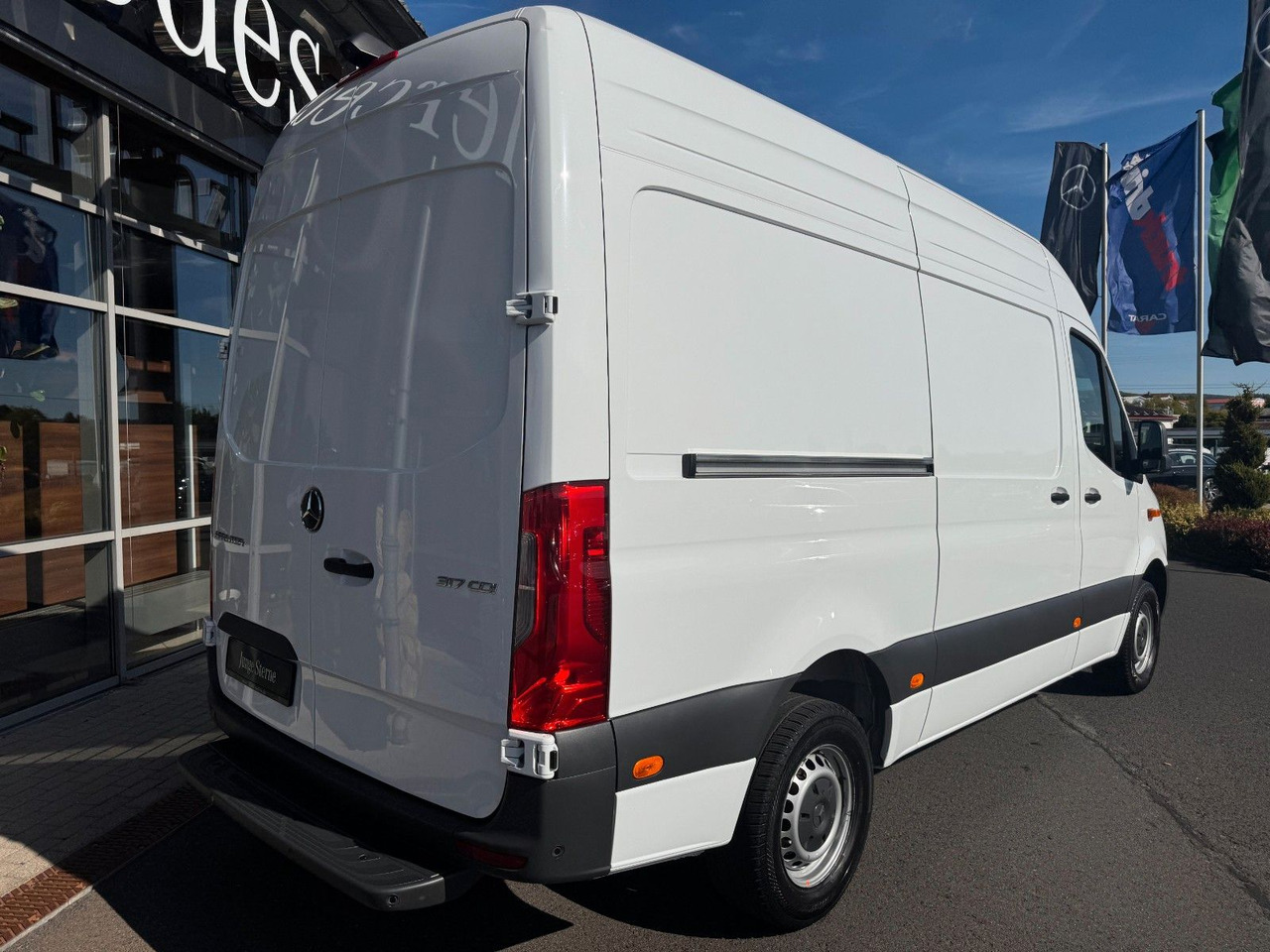 Mercedes-Benz Sprinter 317 CDI 3665 Klima 360 Schwing SHZ - Pakettiauto: kuva Mercedes-Benz Sprinter 317 CDI 3665 Klima 360 Schwing SHZ - Pakettiauto Mercedes-Benz Sprinter 317 CDI 3665 Klima 360 Schwing SHZ - Pakettiauto: kuva Mercedes-Benz Sprinter 317 CDI 3665 Klima 360 Schwing SHZ - Pakettiauto