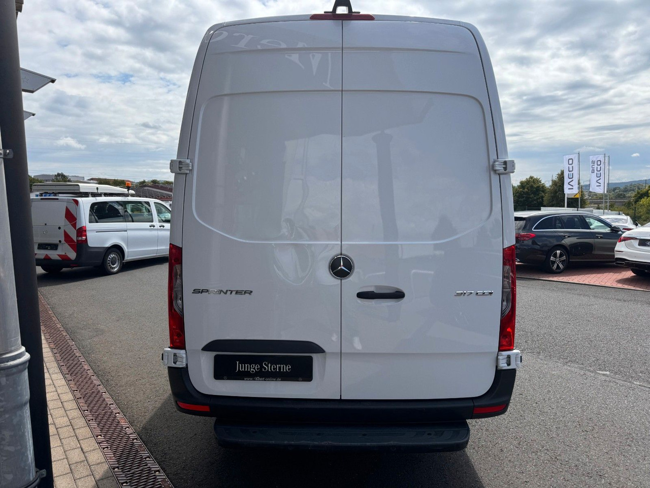 Mercedes-Benz Sprinter 317 CDI 4325 9G Klima Kamera Schwing - Pakettiauto: kuva Mercedes-Benz Sprinter 317 CDI 4325 9G Klima Kamera Schwing - Pakettiauto Mercedes-Benz Sprinter 317 CDI 4325 9G Klima Kamera Schwing - Pakettiauto: kuva Mercedes-Benz Sprinter 317 CDI 4325 9G Klima Kamera Schwing - Pakettiauto