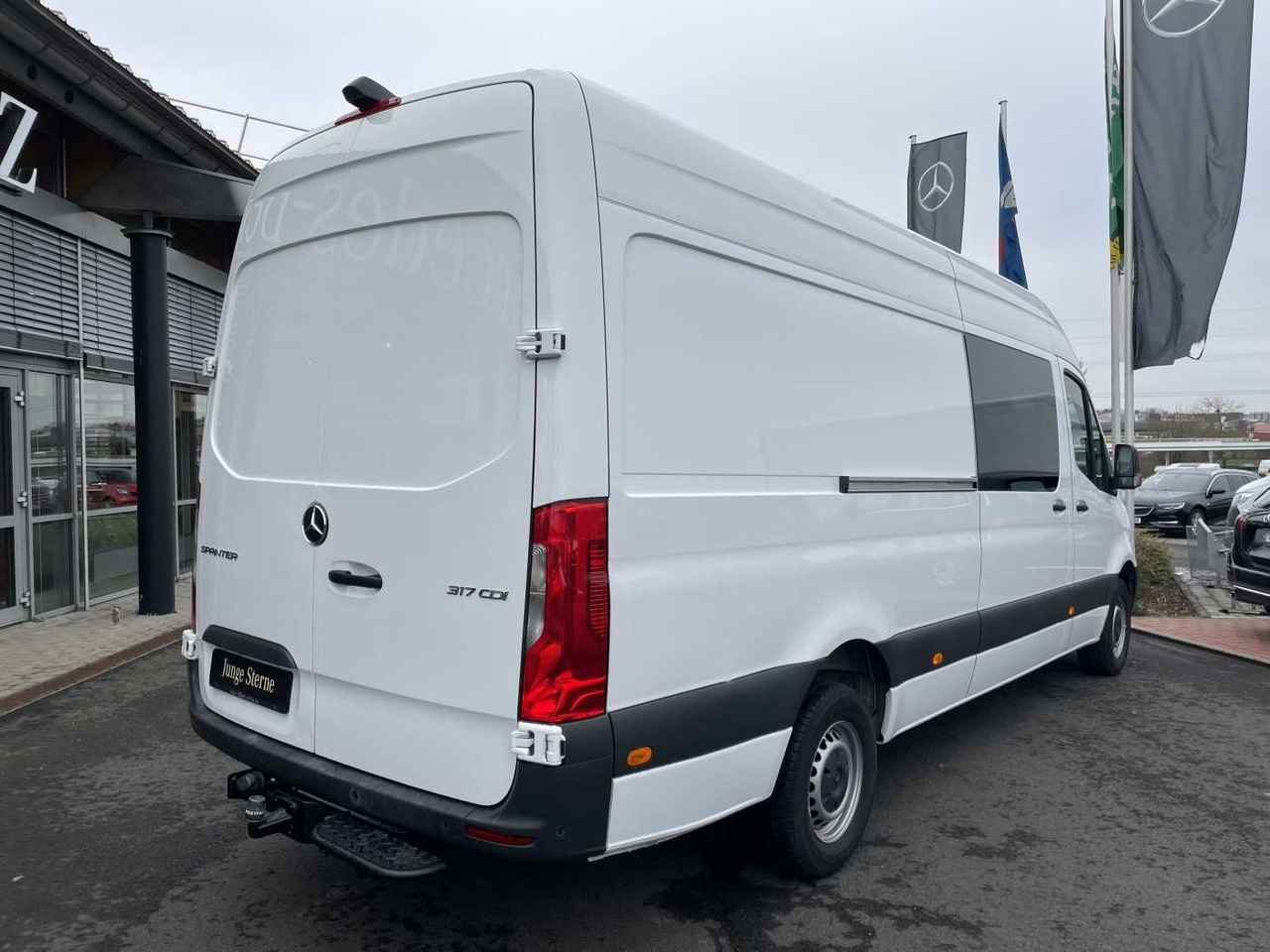 Pikkubussi Mercedes-Benz Sprinter 317 CDI DoKa/Mixto Autom AHK3,5 Klima: kuva Pikkubussi Mercedes-Benz Sprinter 317 CDI DoKa/Mixto Autom AHK3,5 Klima