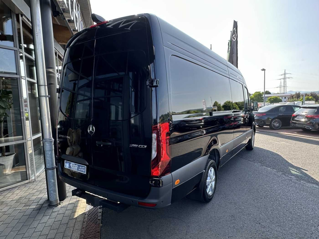 Mercedes-Benz Sprinter 319 CDI 4325 AHK DISTRONIC 360 Klima - Pakettiauto: kuva Mercedes-Benz Sprinter 319 CDI 4325 AHK DISTRONIC 360 Klima - Pakettiauto Mercedes-Benz Sprinter 319 CDI 4325 AHK DISTRONIC 360 Klima - Pakettiauto: kuva Mercedes-Benz Sprinter 319 CDI 4325 AHK DISTRONIC 360 Klima - Pakettiauto