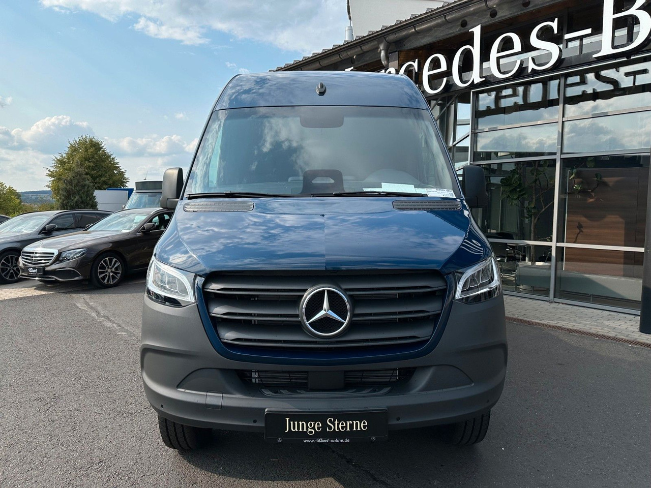 Mercedes-Benz Sprinter 319 CDI 4x4 4325 Klima LED MBUX Kamera - Pakettiauto: kuva Mercedes-Benz Sprinter 319 CDI 4x4 4325 Klima LED MBUX Kamera - Pakettiauto Mercedes-Benz Sprinter 319 CDI 4x4 4325 Klima LED MBUX Kamera - Pakettiauto: kuva Mercedes-Benz Sprinter 319 CDI 4x4 4325 Klima LED MBUX Kamera - Pakettiauto