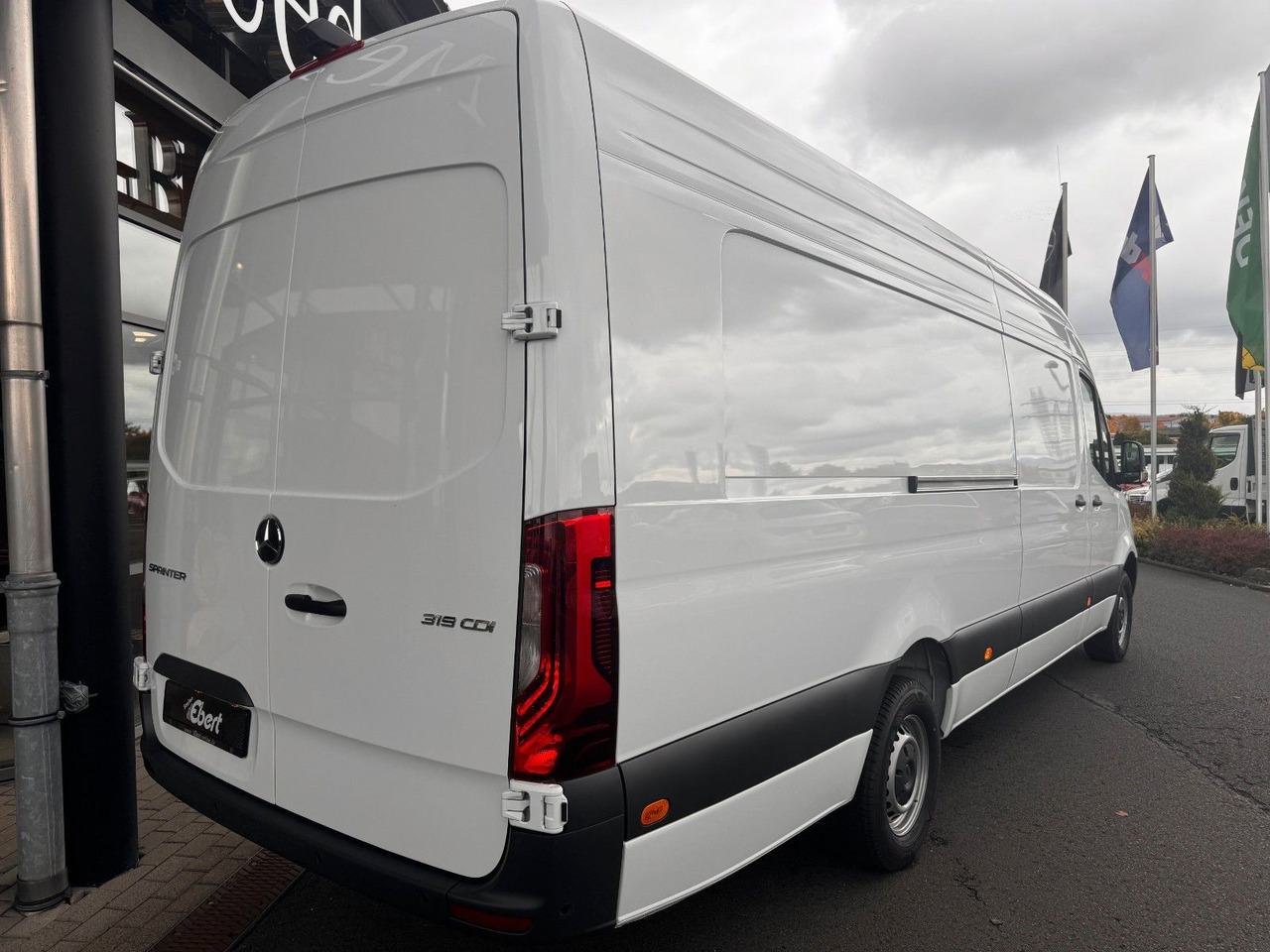 Mercedes-Benz Sprinter 319 CDI Extralang DISTRONIC Kamera LED - Pakettiauto: kuva Mercedes-Benz Sprinter 319 CDI Extralang DISTRONIC Kamera LED - Pakettiauto Mercedes-Benz Sprinter 319 CDI Extralang DISTRONIC Kamera LED - Pakettiauto: kuva Mercedes-Benz Sprinter 319 CDI Extralang DISTRONIC Kamera LED - Pakettiauto
