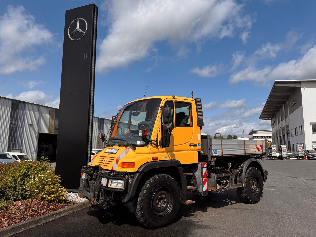 Mercedes-Benz Unimog U300 4x4 Vario-Pilot - Avolava pakettiauto: kuva Mercedes-Benz Unimog U300 4x4 Vario-Pilot - Avolava pakettiauto Mercedes-Benz Unimog U300 4x4 Vario-Pilot - Avolava pakettiauto: kuva Mercedes-Benz Unimog U300 4x4 Vario-Pilot - Avolava pakettiauto