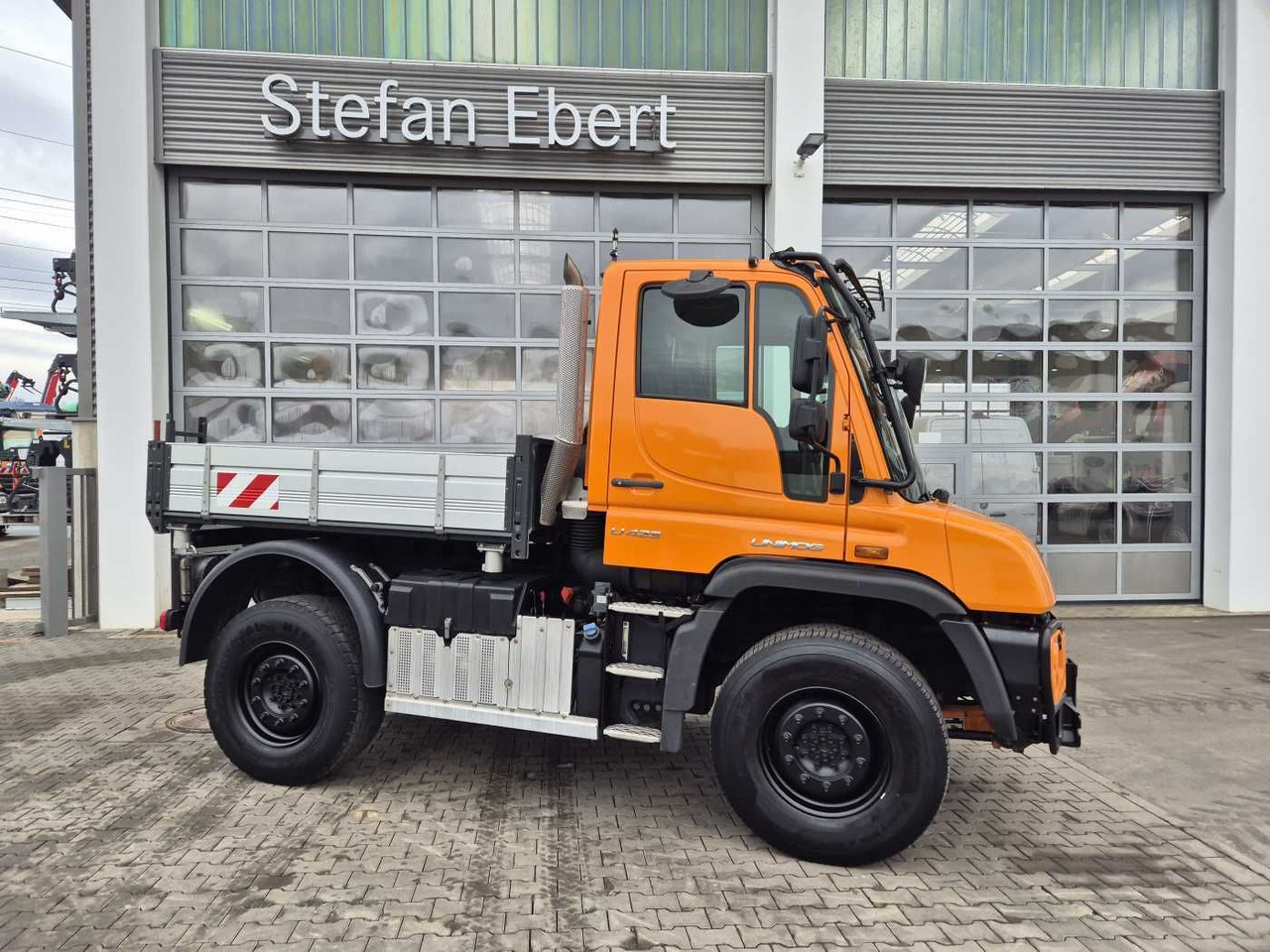 Leasing  Mercedes-Benz Unimog U423 4x4 Hydrostat Zapfwelle Mercedes-Benz Unimog U423 4x4 Hydrostat Zapfwelle: kuva Leasing  Mercedes-Benz Unimog U423 4x4 Hydrostat Zapfwelle Mercedes-Benz Unimog U423 4x4 Hydrostat Zapfwelle