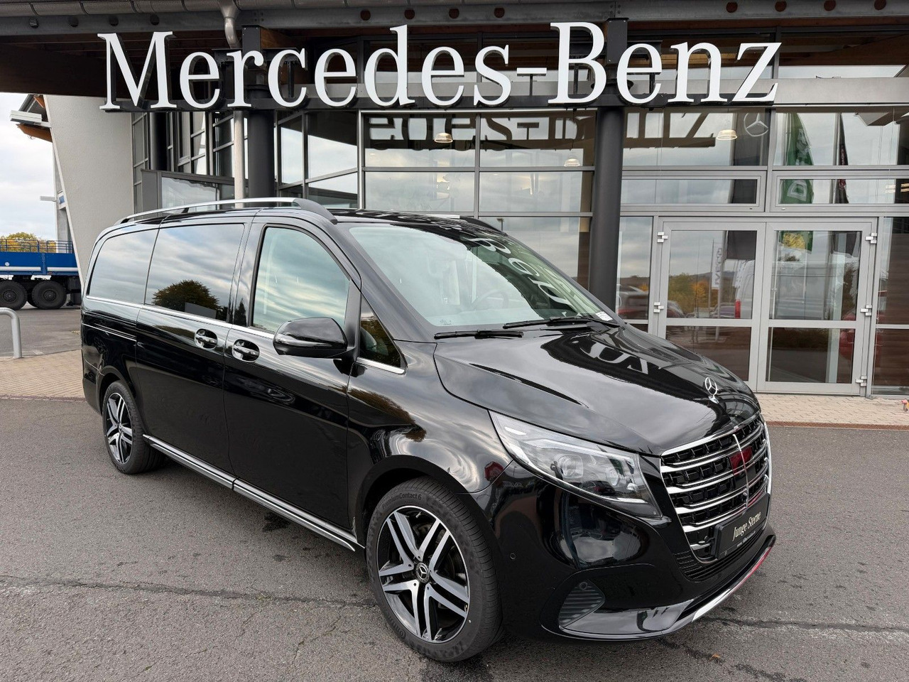 Mercedes-Benz V 300 d 4MATIC EXCLUSIVE Luxus-Sitze AHK2,5to - Farmari: kuva Mercedes-Benz V 300 d 4MATIC EXCLUSIVE Luxus-Sitze AHK2,5to - Farmari Mercedes-Benz V 300 d 4MATIC EXCLUSIVE Luxus-Sitze AHK2,5to - Farmari: kuva Mercedes-Benz V 300 d 4MATIC EXCLUSIVE Luxus-Sitze AHK2,5to - Farmari