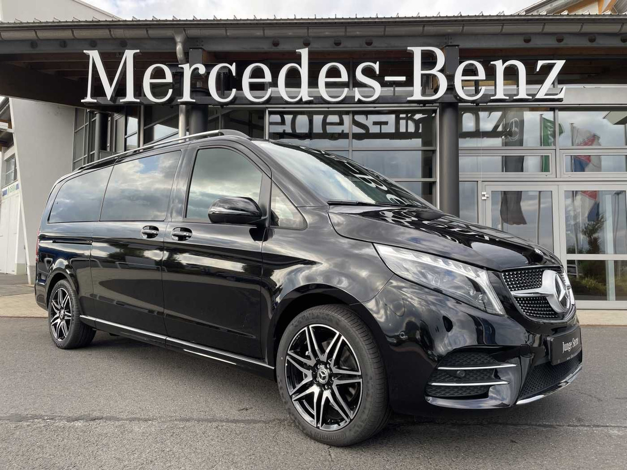 Mercedes-Benz V 300 d AVA 4MATIC AMG Kühlschrank AIRMATIC - Pikkubussi: kuva Mercedes-Benz V 300 d AVA 4MATIC AMG Kühlschrank AIRMATIC - Pikkubussi Mercedes-Benz V 300 d AVA 4MATIC AMG Kühlschrank AIRMATIC - Pikkubussi: kuva Mercedes-Benz V 300 d AVA 4MATIC AMG Kühlschrank AIRMATIC - Pikkubussi