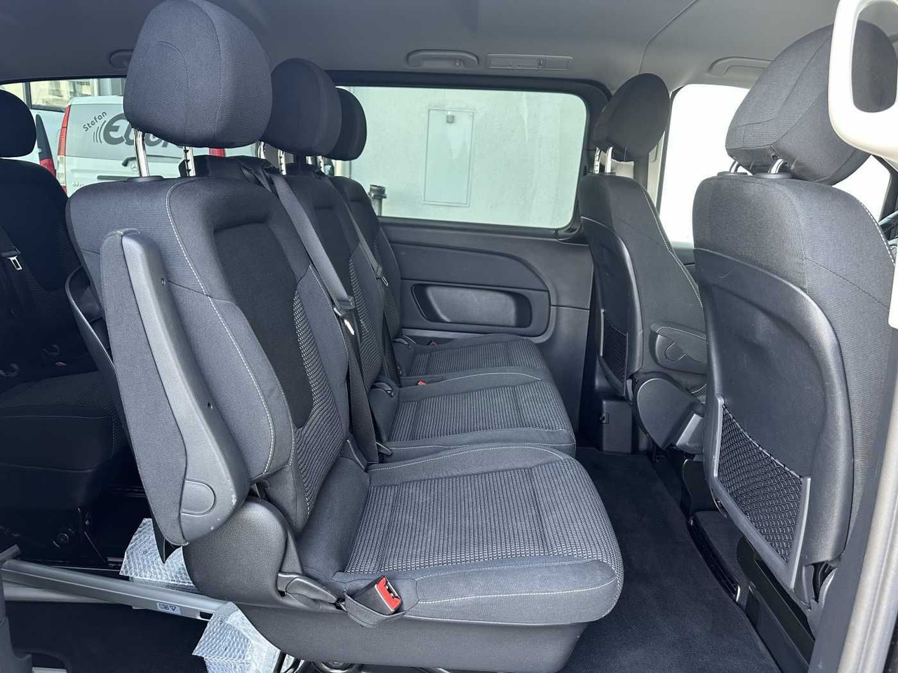 Henkilöauto Mercedes-Benz V 300 d EDITION 4MATIC DISTRONIC AHK LED Kamera: kuva Henkilöauto Mercedes-Benz V 300 d EDITION 4MATIC DISTRONIC AHK LED Kamera