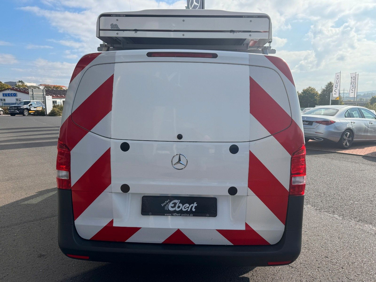 Mercedes-Benz Vito 111 CDI Tourer Begleitfahrzeug BF3+ / WVZ - Pikkubussi: kuva  Mercedes-Benz Vito 111 CDI Tourer Begleitfahrzeug BF3+ / WVZ - Pikkubussi Mercedes-Benz Vito 111 CDI Tourer Begleitfahrzeug BF3+ / WVZ - Pikkubussi: kuva  Mercedes-Benz Vito 111 CDI Tourer Begleitfahrzeug BF3+ / WVZ - Pikkubussi