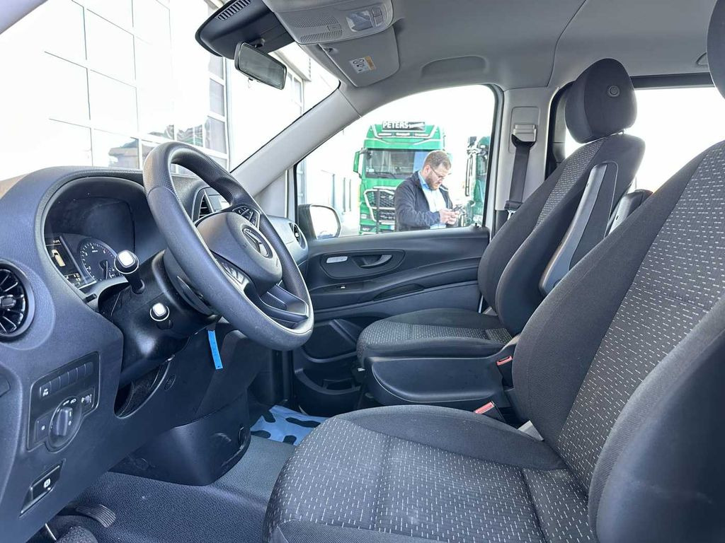 Leasing Mercedes-Benz Vito 116 CDI Mixto 9G Klima Kamera SHZ Audio40  Mercedes-Benz Vito 116 CDI Mixto 9G Klima Kamera SHZ Audio40: kuva Leasing Mercedes-Benz Vito 116 CDI Mixto 9G Klima Kamera SHZ Audio40  Mercedes-Benz Vito 116 CDI Mixto 9G Klima Kamera SHZ Audio40